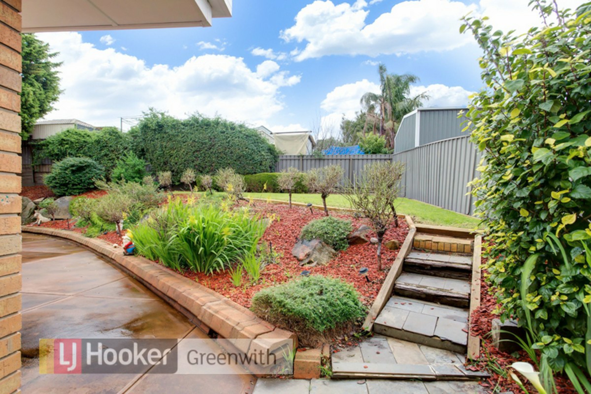 19 Shackleton Court, GREENWITH