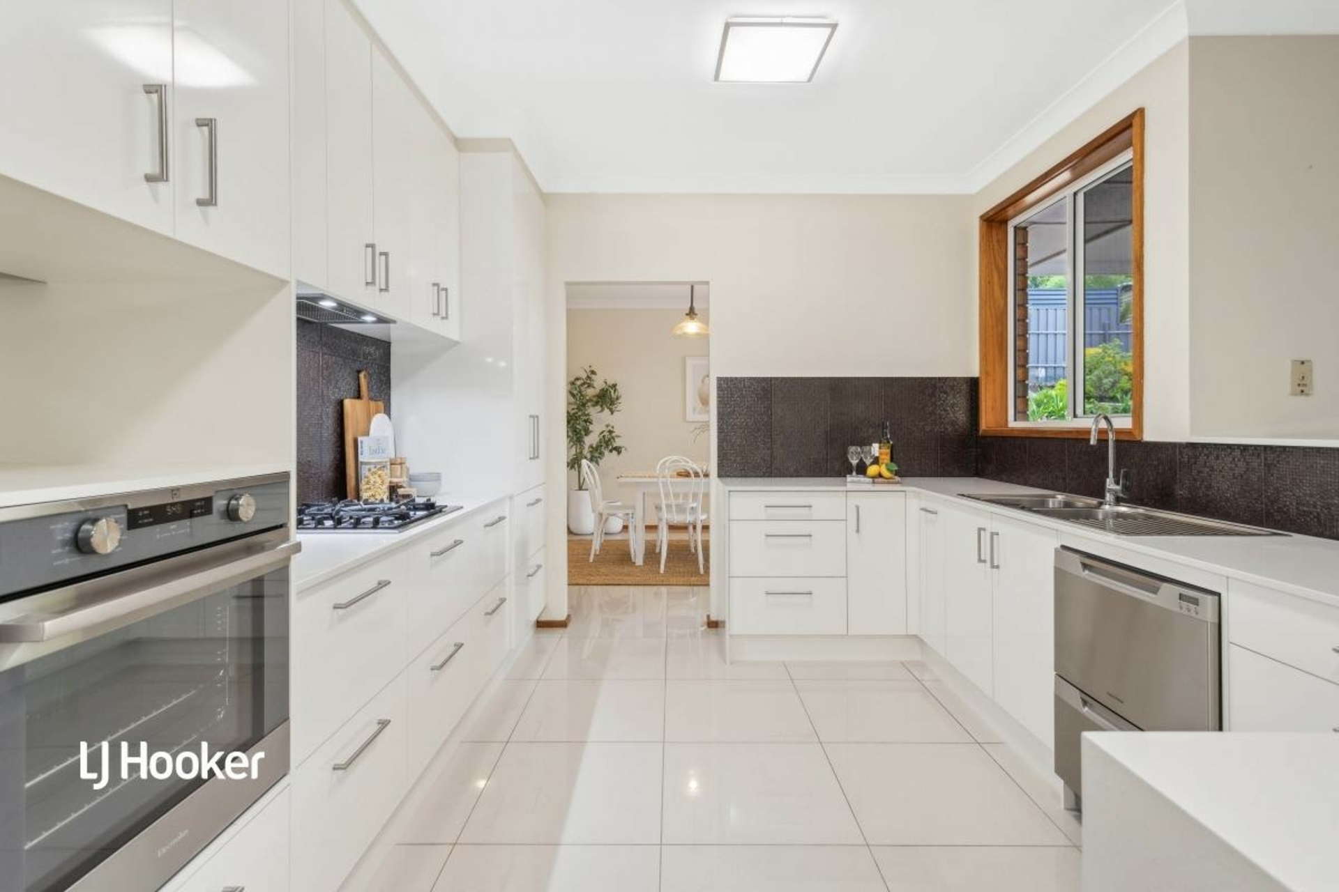 19 Shackleton Court, GREENWITH
