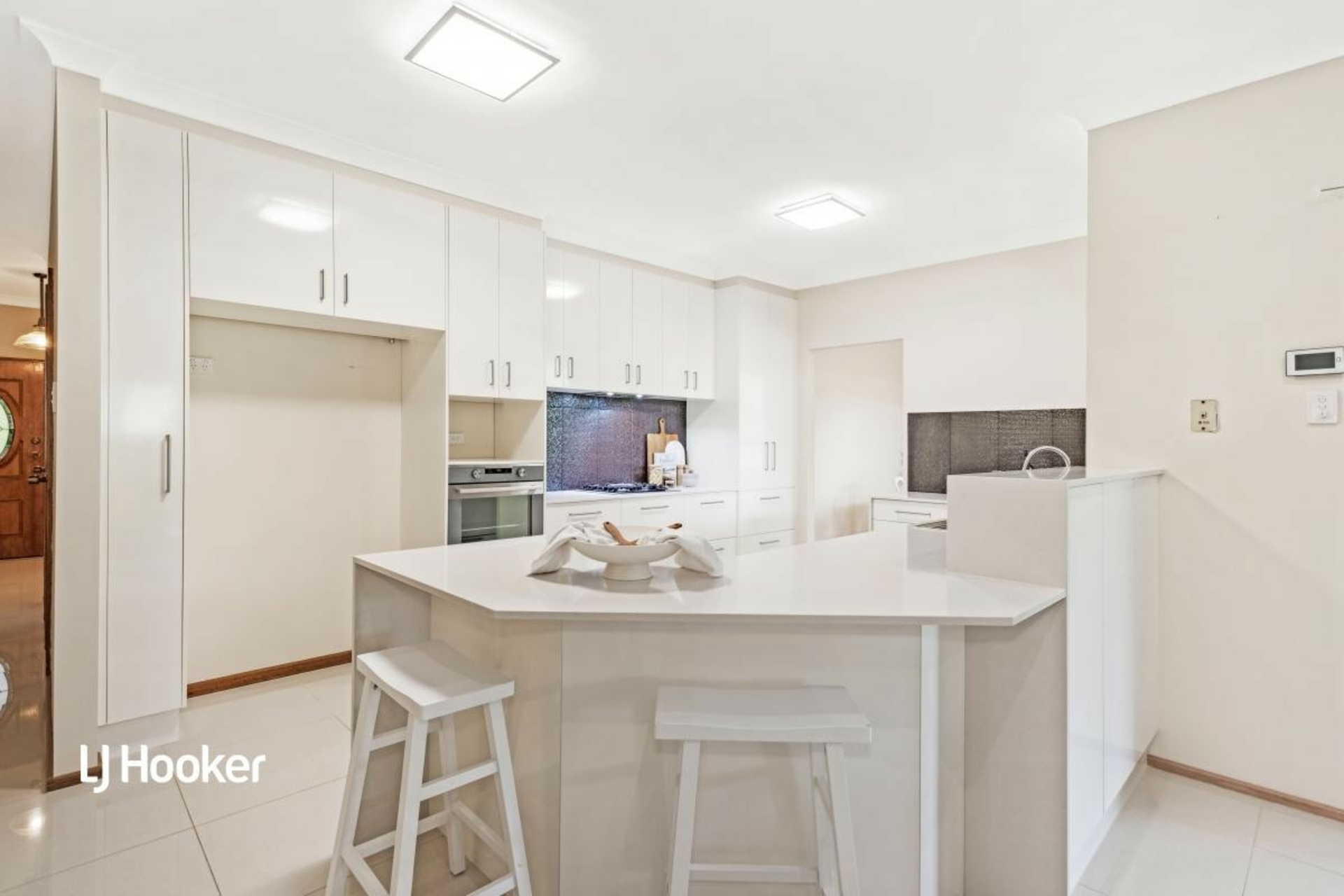 19 Shackleton Court, GREENWITH