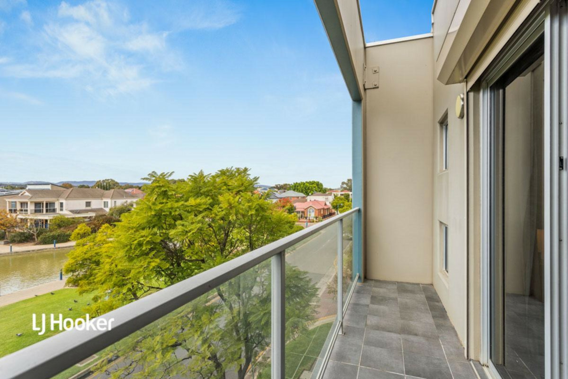 4/1-3 Peninsula Drive, MAWSON LAKES