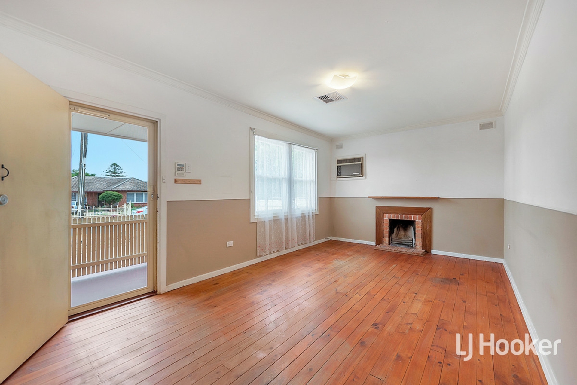 14 Counter Road, ELIZABETH DOWNS