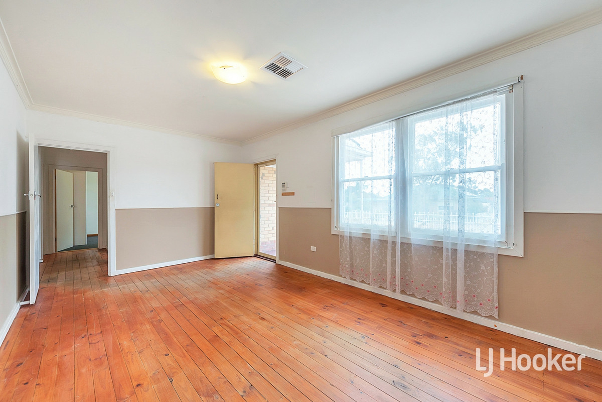 14 Counter Road, ELIZABETH DOWNS