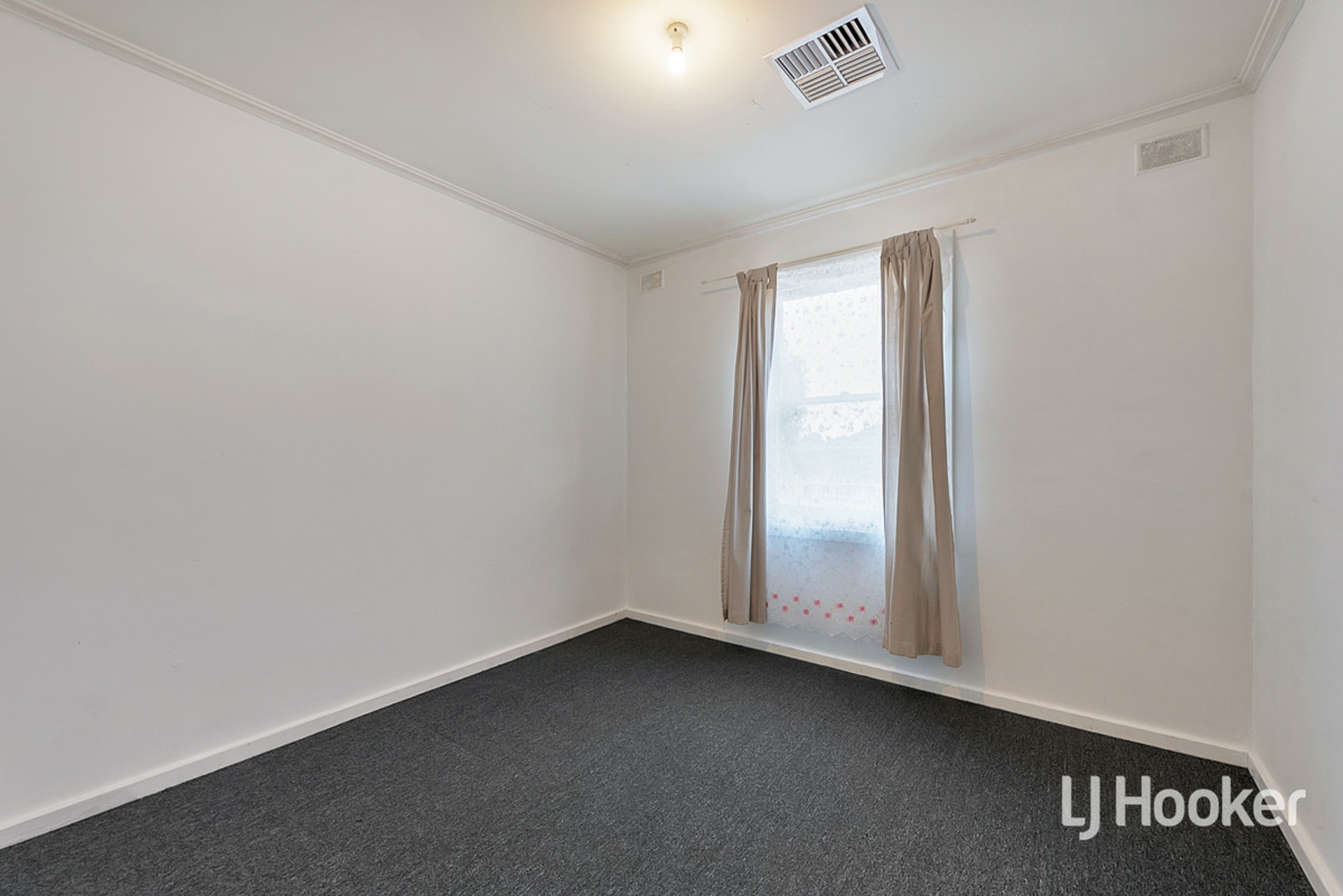 14 Counter Road, ELIZABETH DOWNS