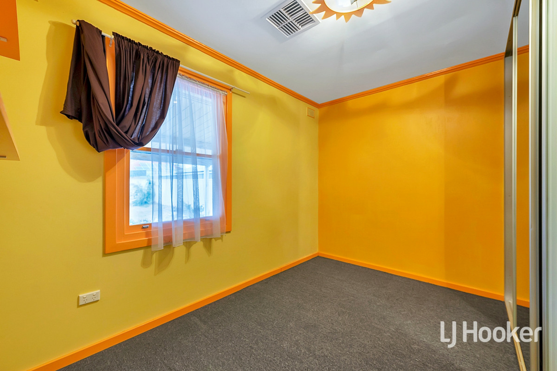 14 Counter Road, ELIZABETH DOWNS