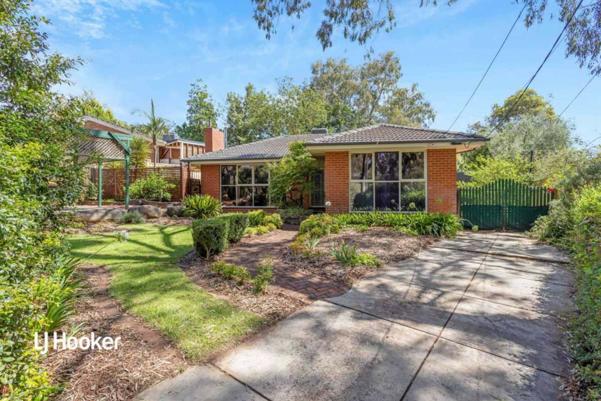 1 Catherine Drive, REDWOOD PARK