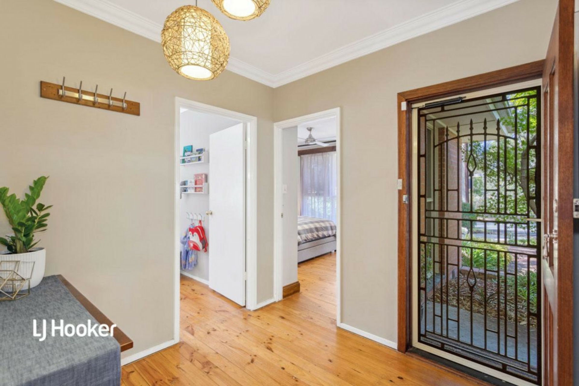 1 Catherine Drive, REDWOOD PARK