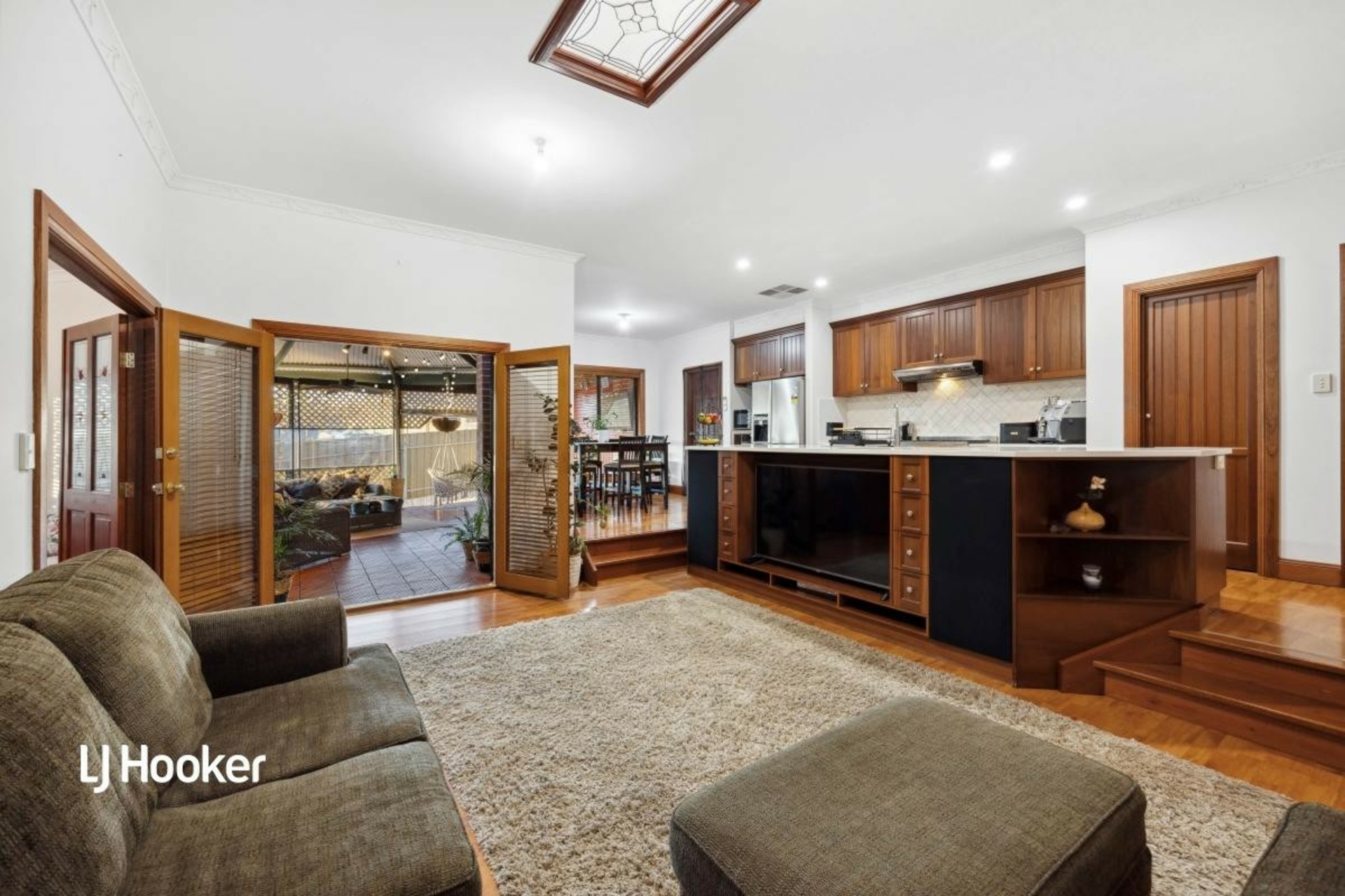 17 Gully Drive Gulfview Heights SA Property Details LJ Hooker