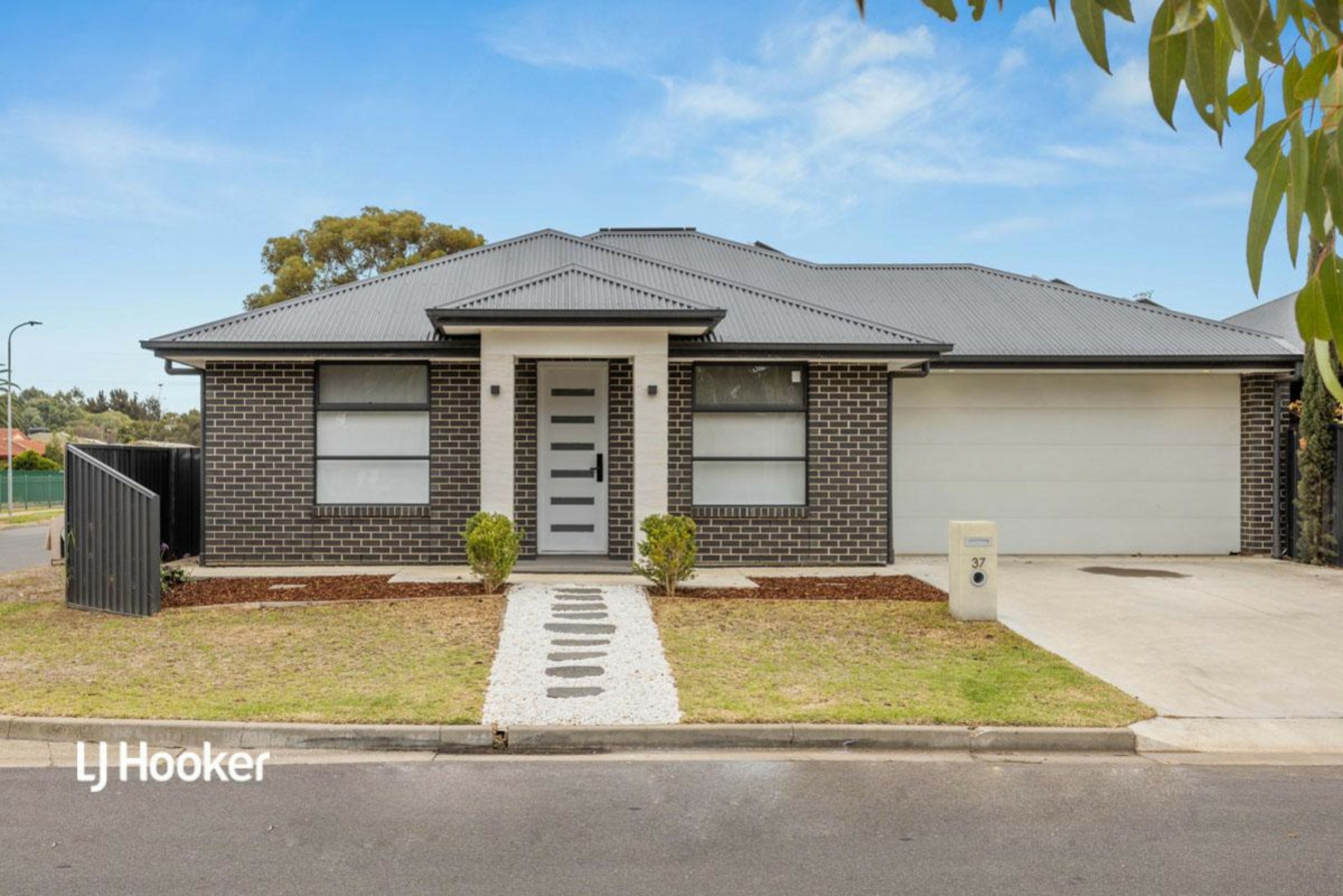 37 Denver Drive, PARAFIELD GARDENS