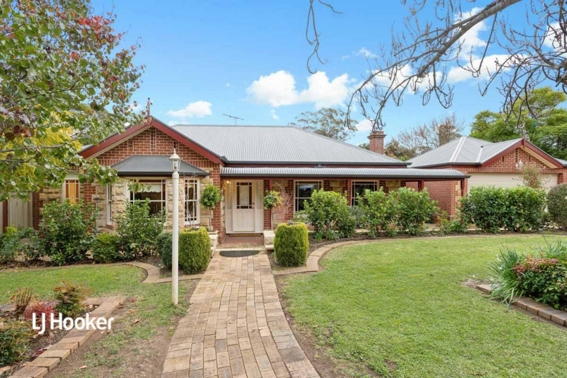5 Mitre Place, GREENWITH