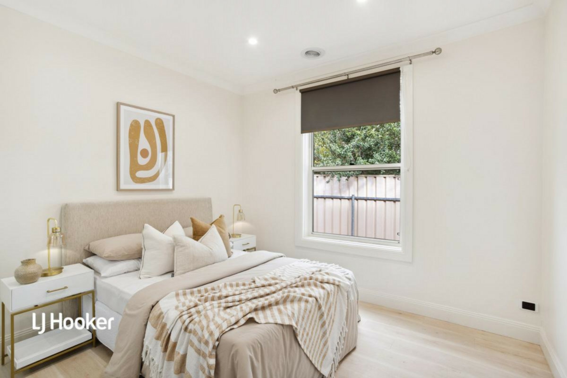5 Mitre Place, GREENWITH