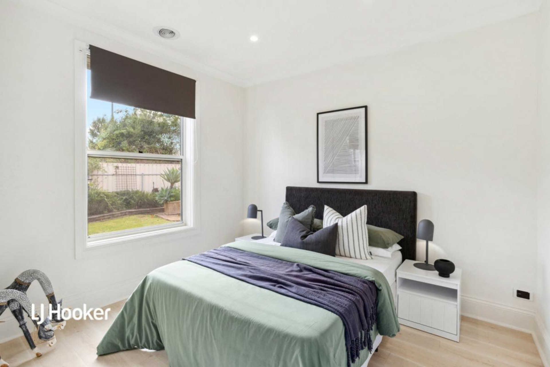 5 Mitre Place, GREENWITH