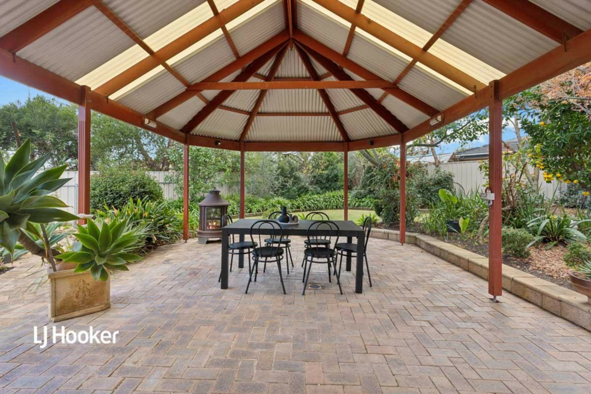 5 Mitre Place, GREENWITH