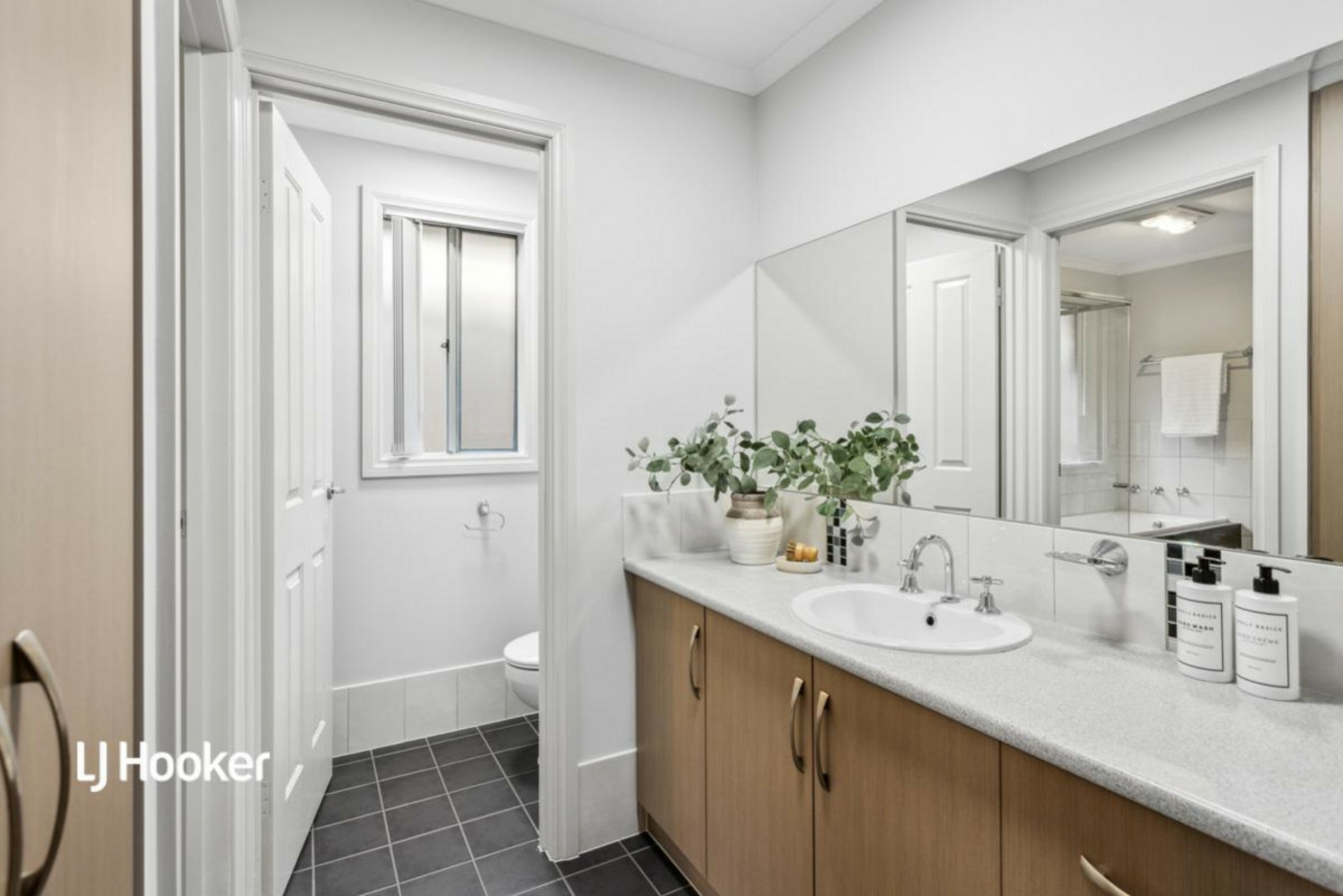 2/1 Carman Street, REDWOOD PARK