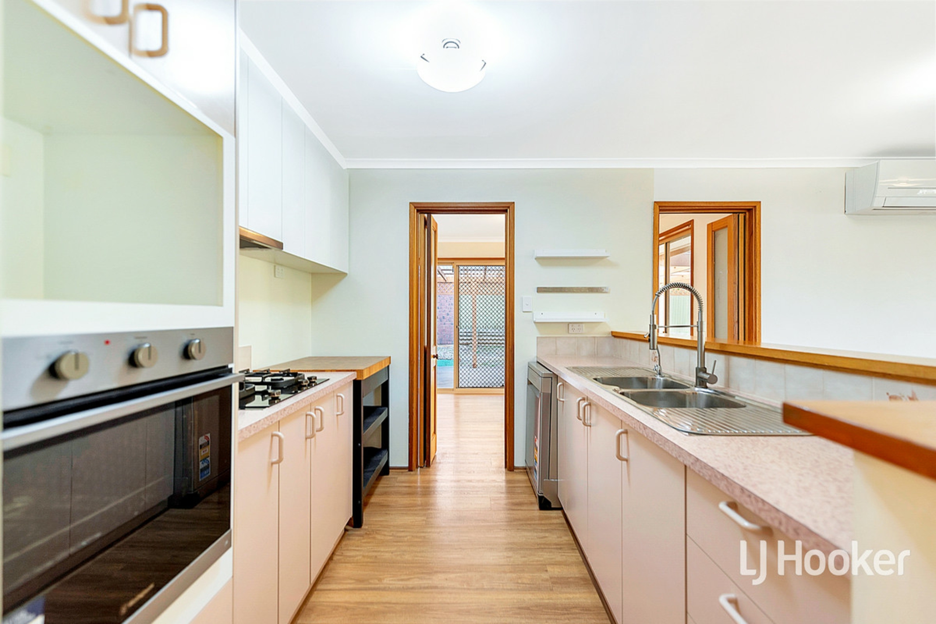 7 Roycroft Place, GOLDEN GROVE