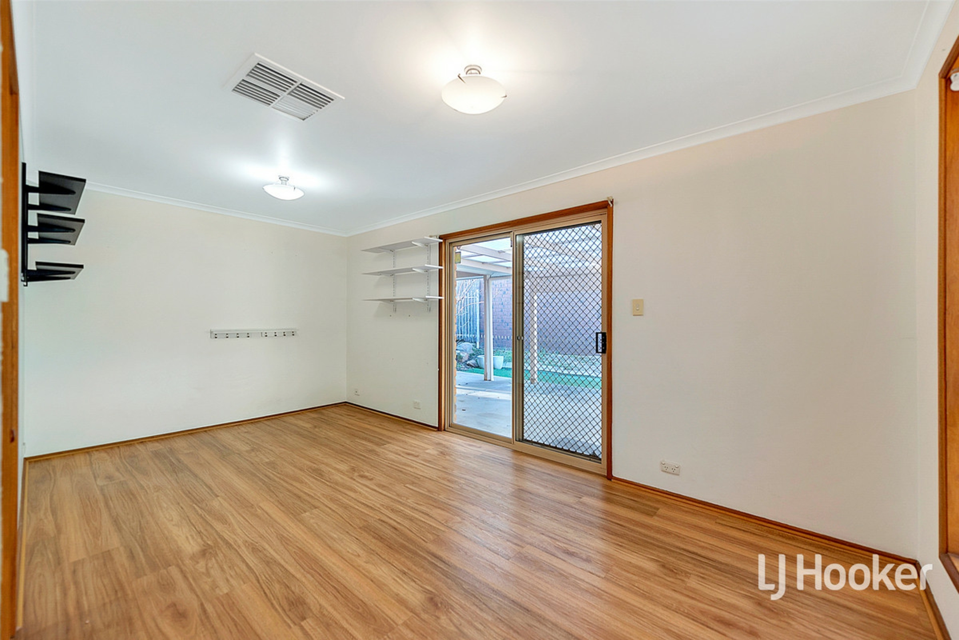 7 Roycroft Place, GOLDEN GROVE