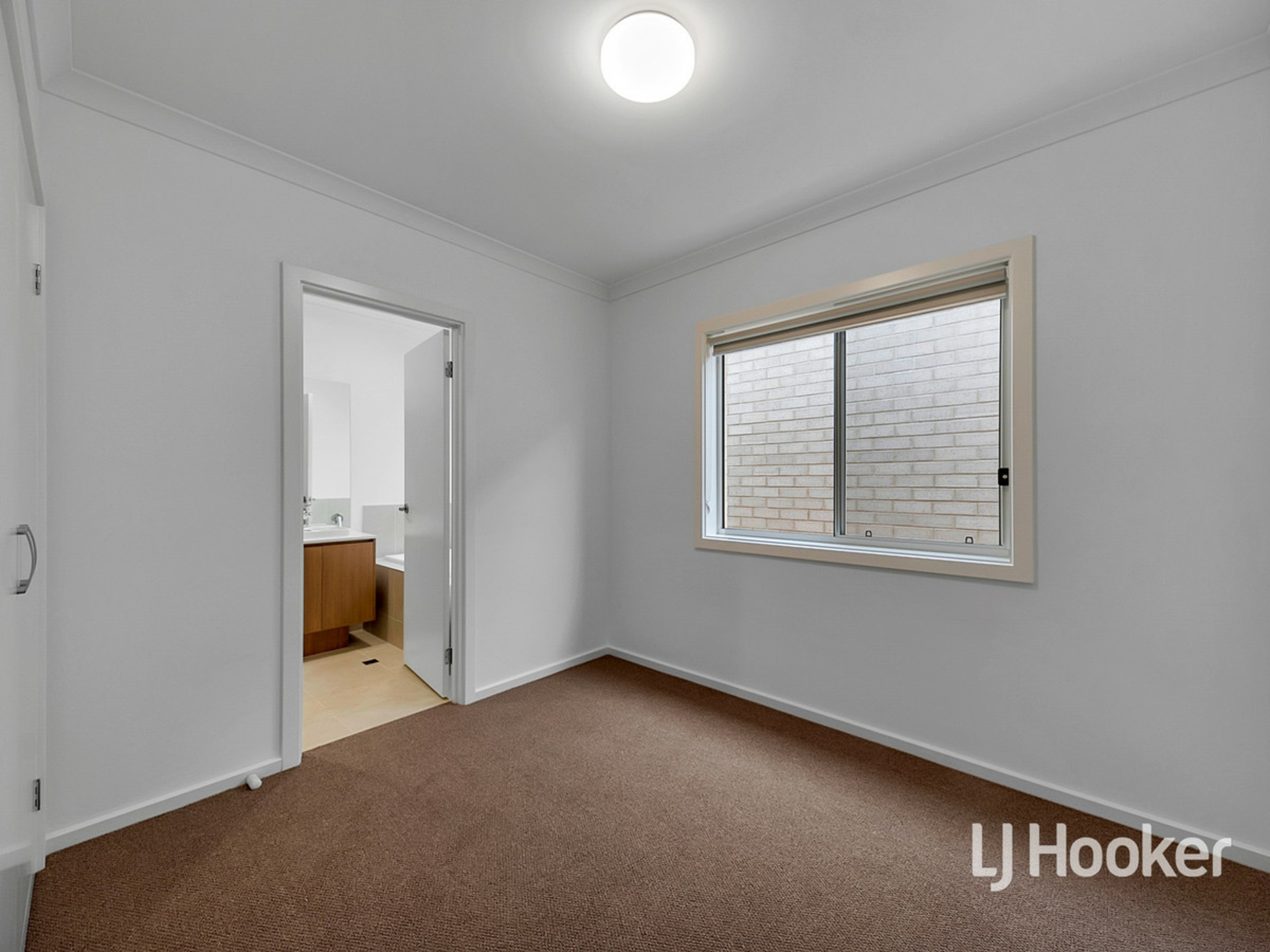 21 Christopher Way, EVANSTON GARDENS