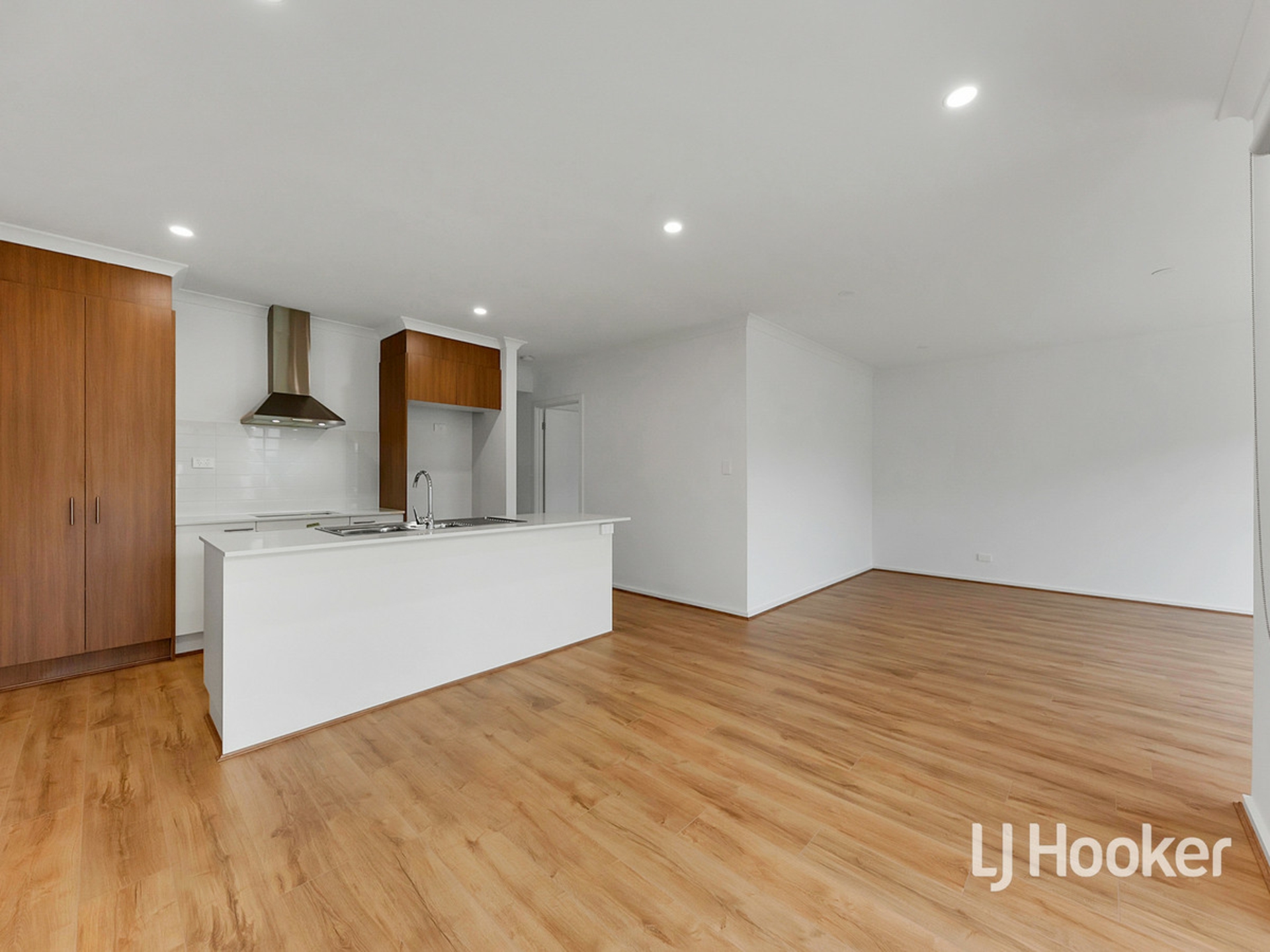 21 Christopher Way, EVANSTON GARDENS