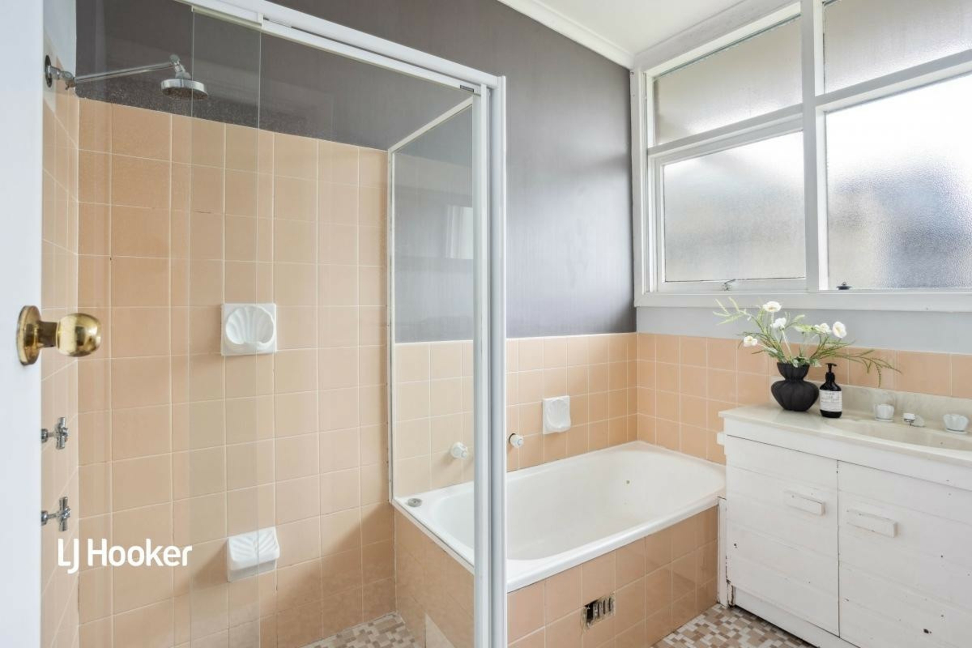 33 Quebec Drive, MODBURY HEIGHTS