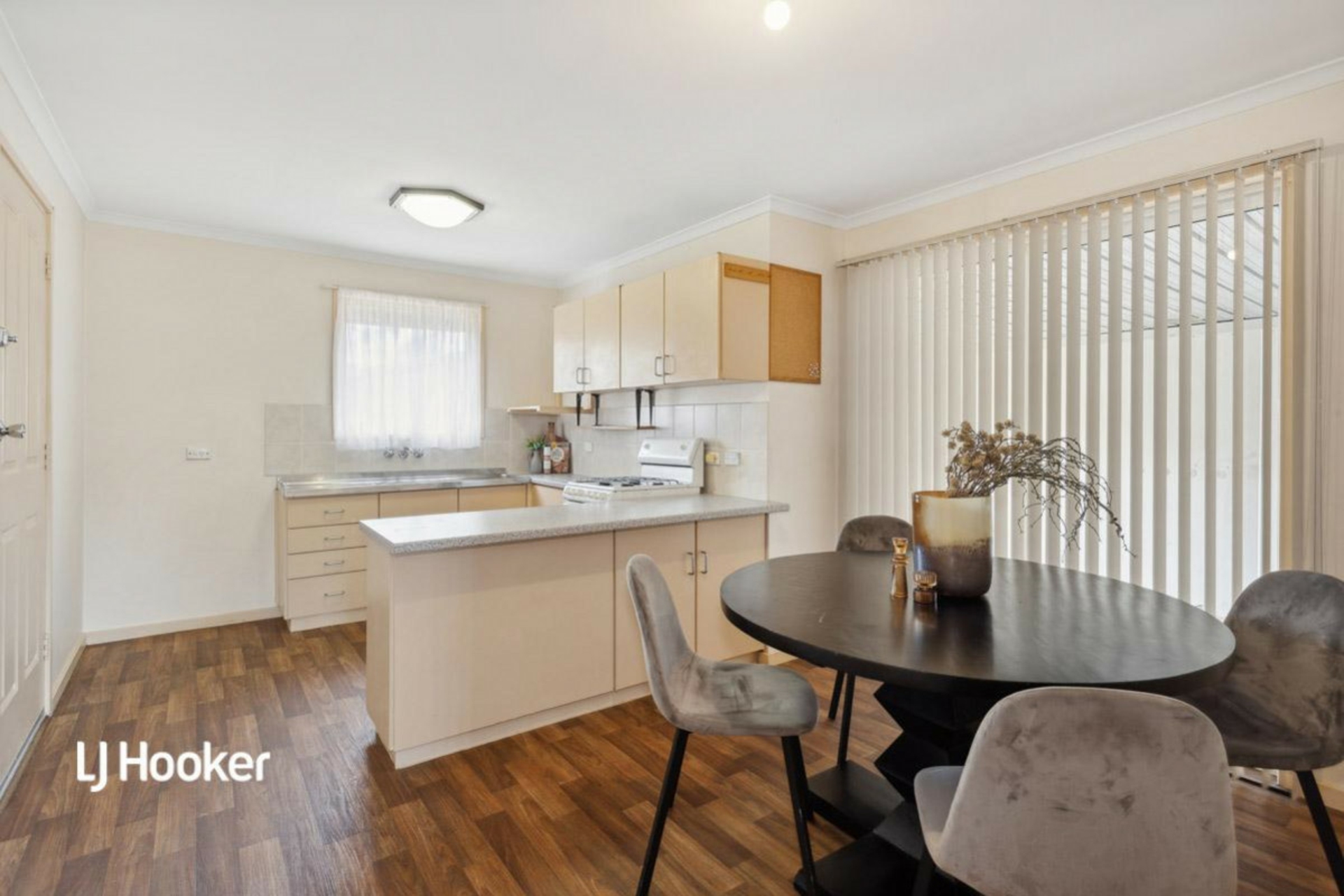 6 Debra Crescent, SALISBURY EAST