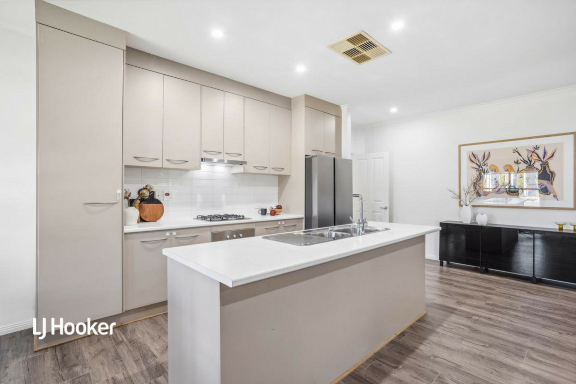 5 Lorentz Court, MAWSON LAKES