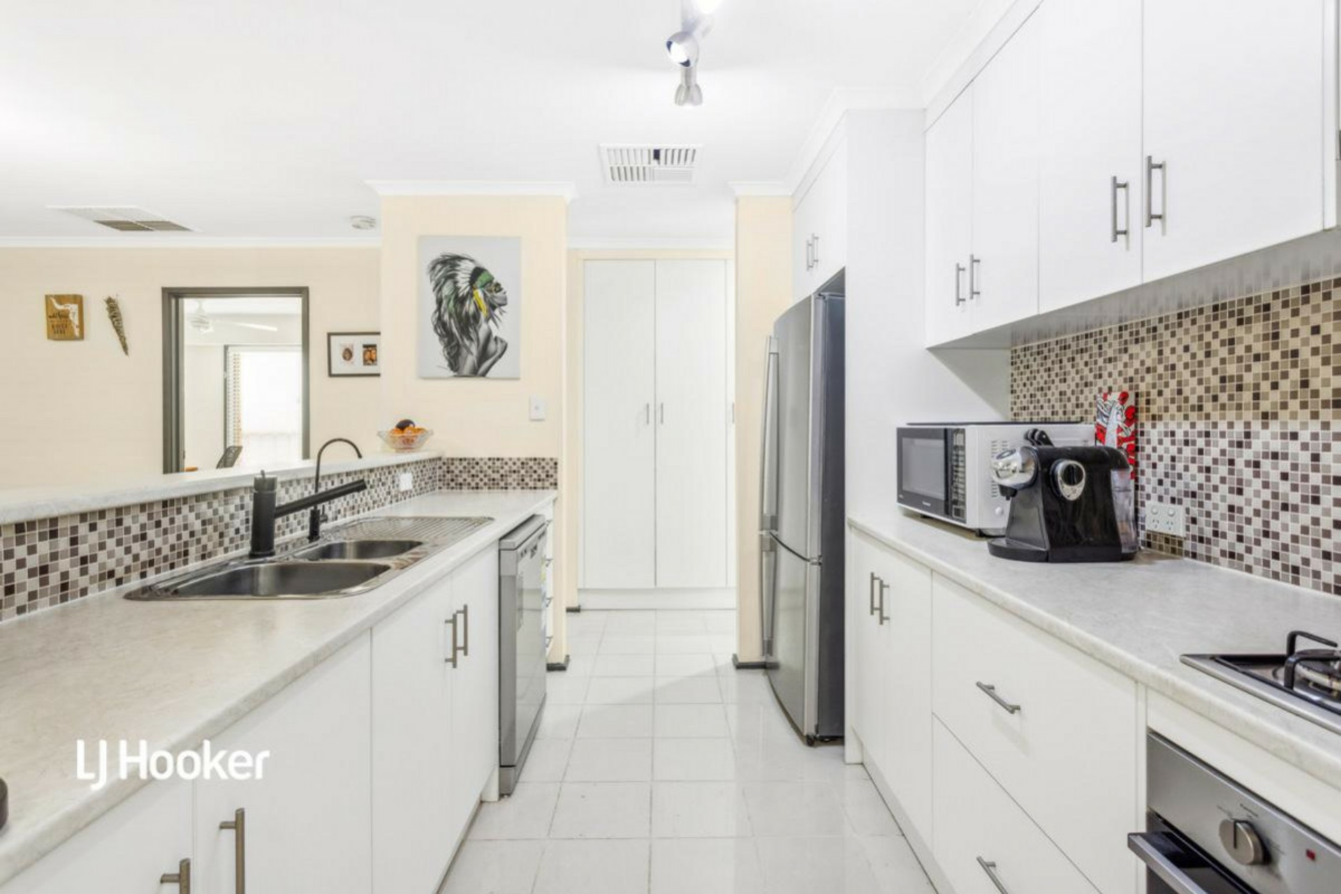 4 Toulon Place, GREENWITH