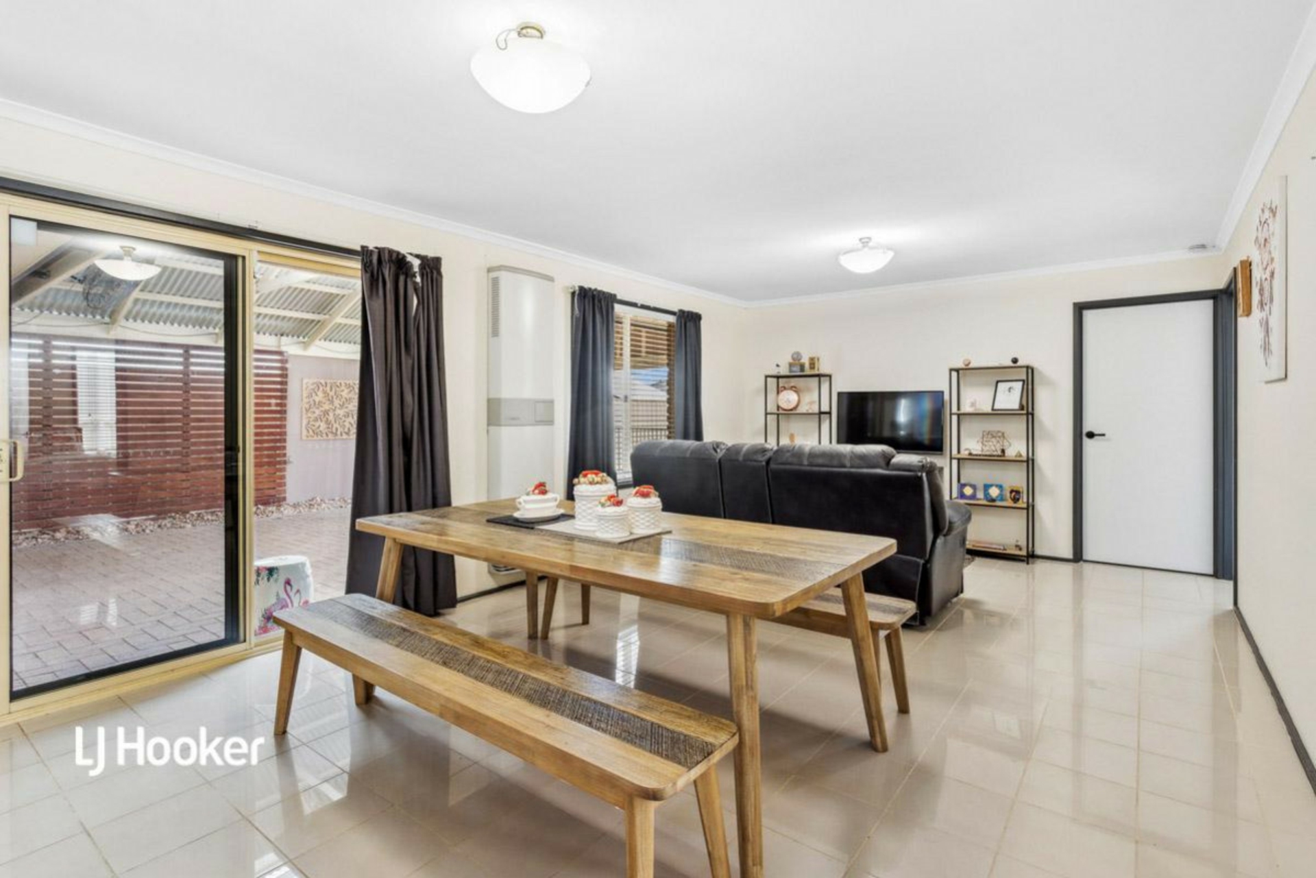 4 Toulon Place, GREENWITH