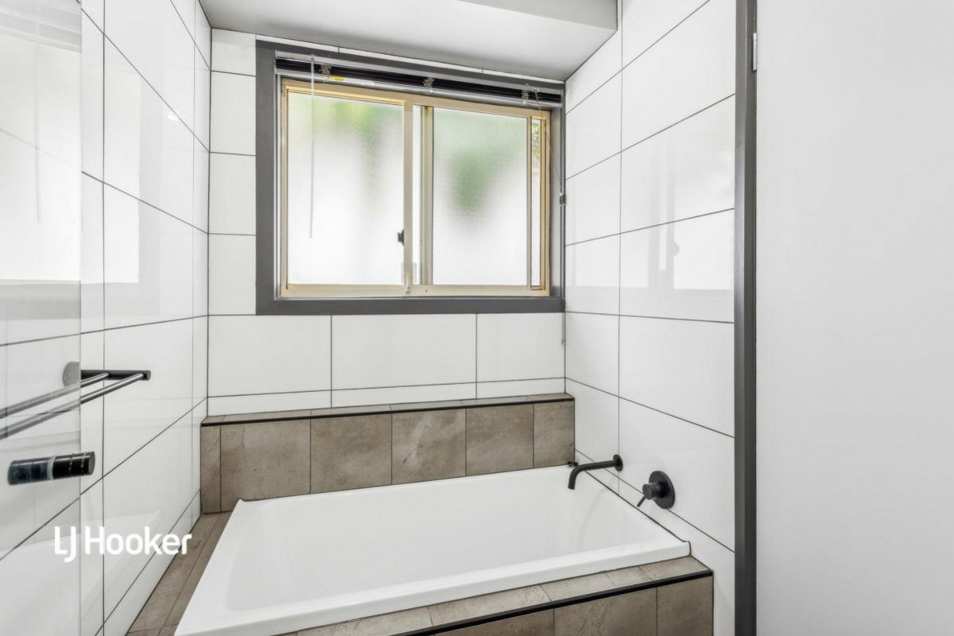 4 Toulon Place, GREENWITH
