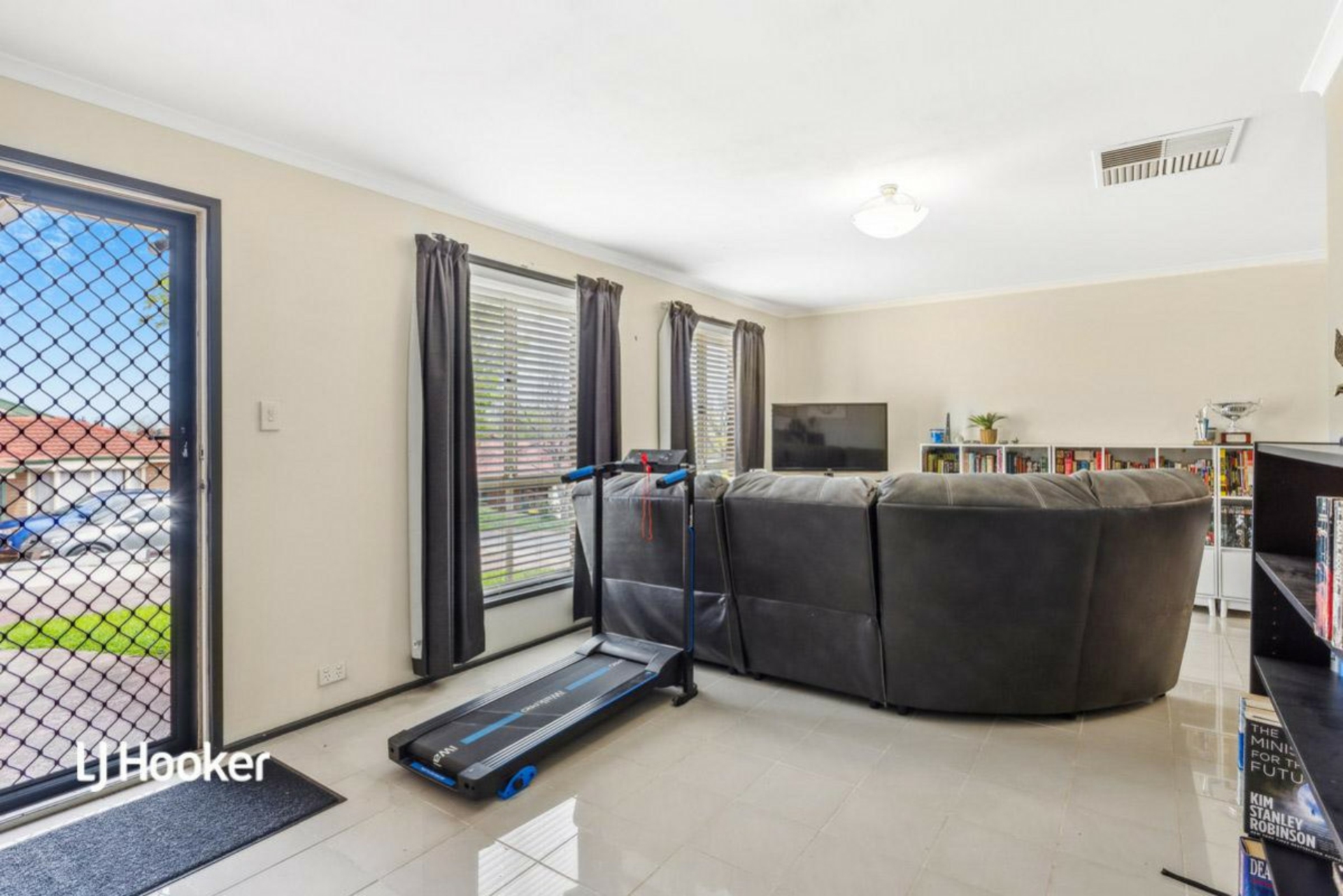 4 Toulon Place, GREENWITH