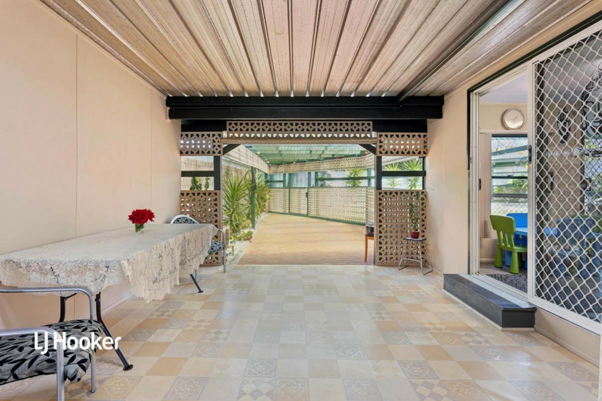 2 Mandy Court, INGLE FARM