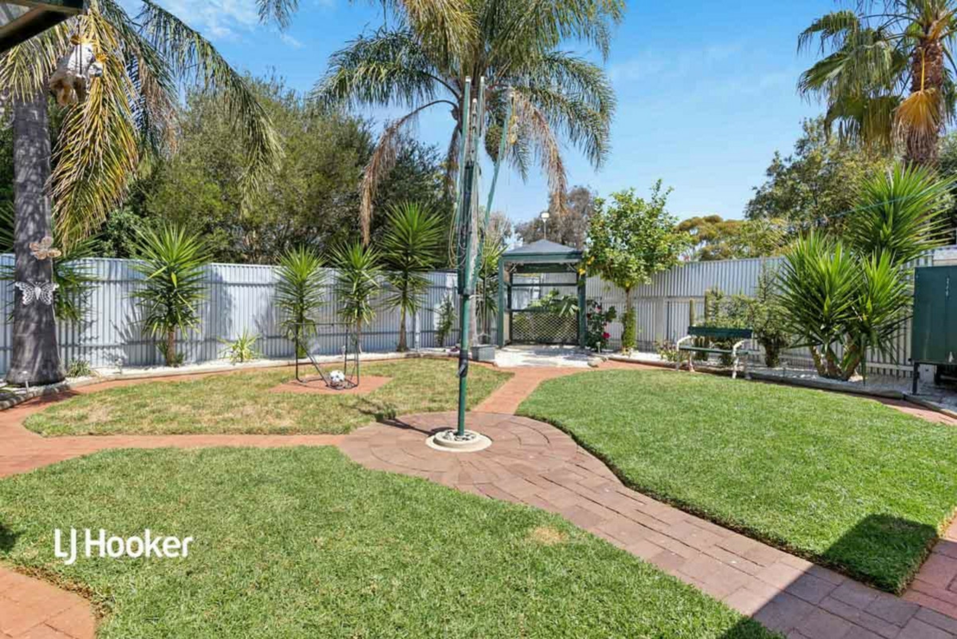 2 Mandy Court, INGLE FARM