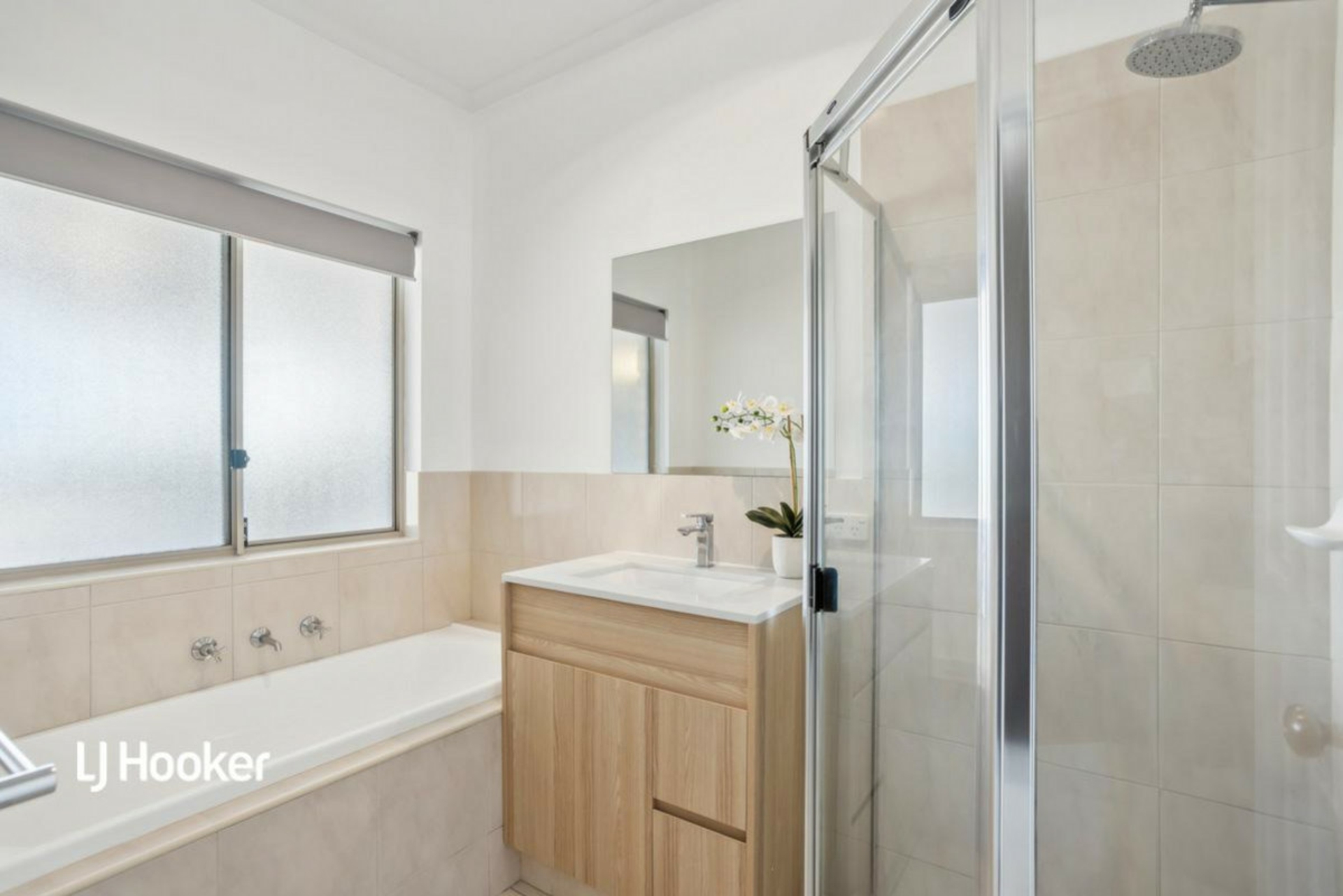 16 The Strand, MAWSON LAKES