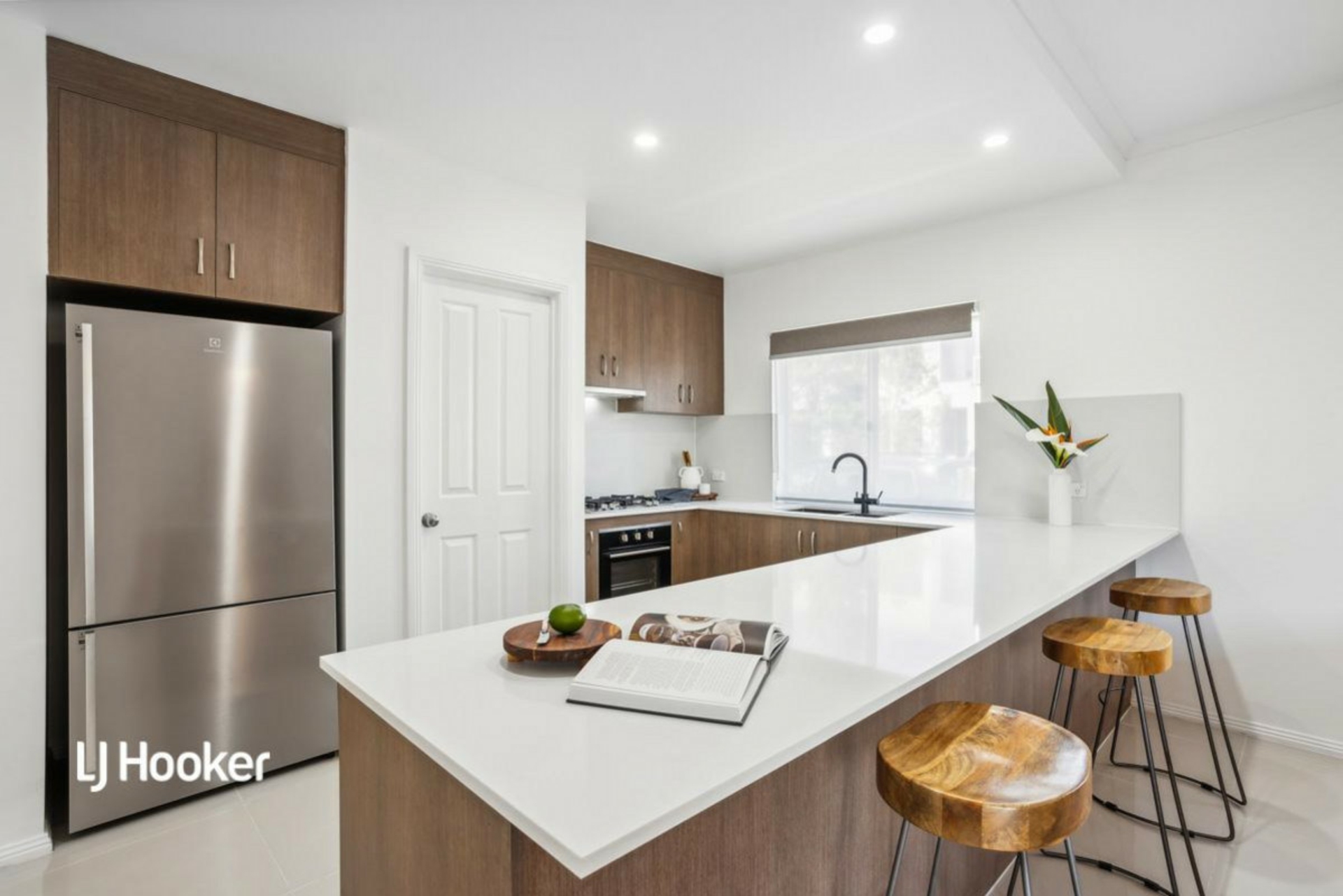 16 The Strand, MAWSON LAKES
