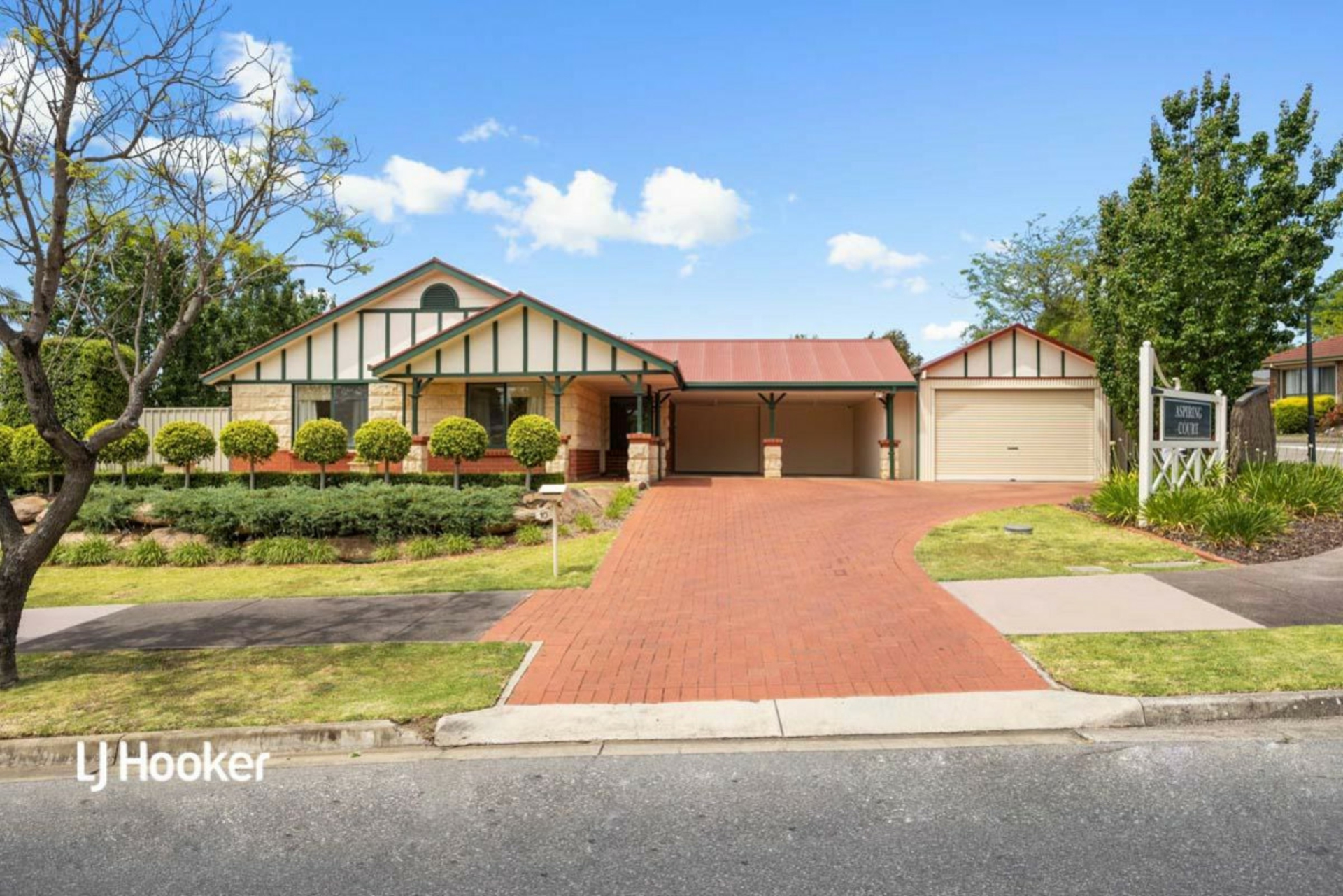 10 Tongariro Street, GREENWITH