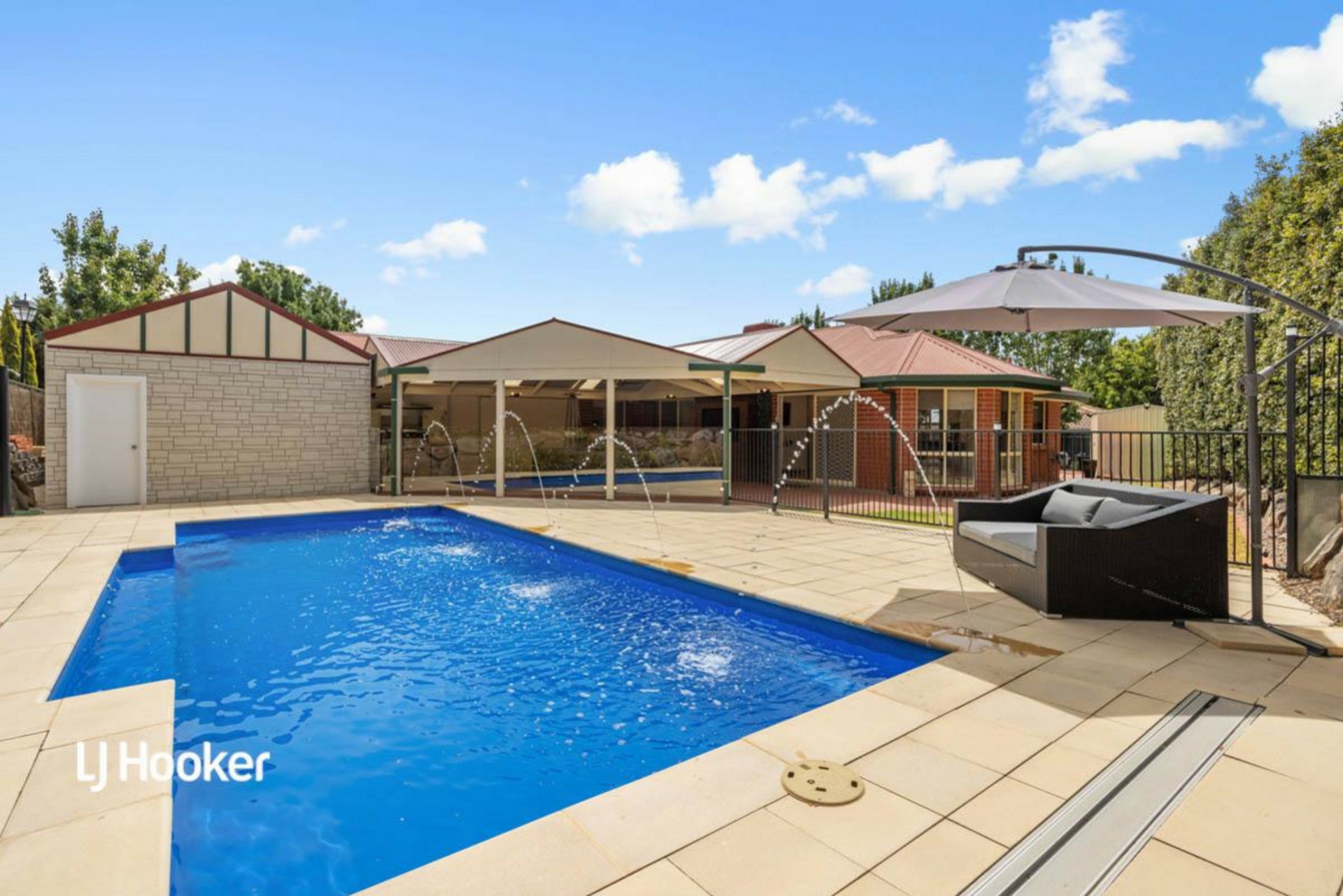 10 Tongariro Street, GREENWITH