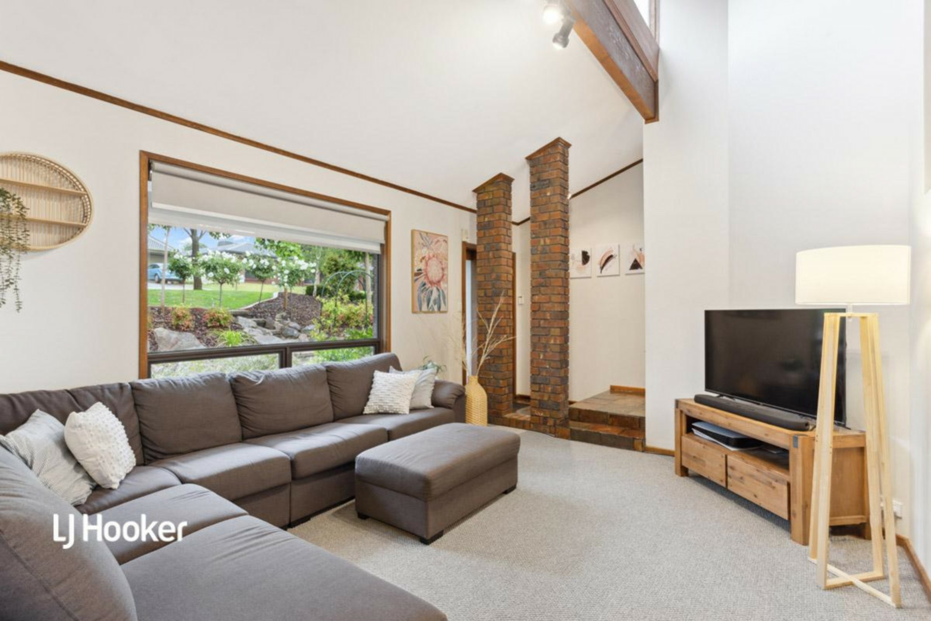 24 Lydia Avenue, SURREY DOWNS