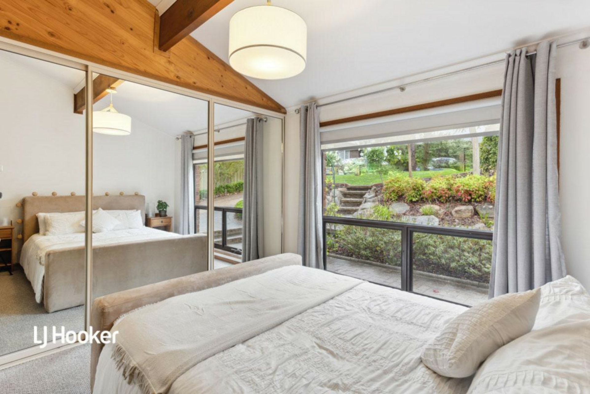 24 Lydia Avenue, SURREY DOWNS