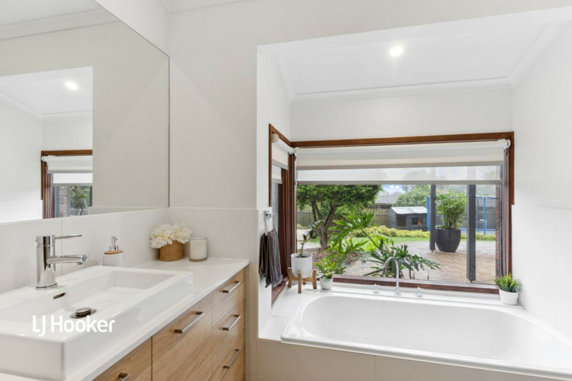 24 Lydia Avenue, SURREY DOWNS