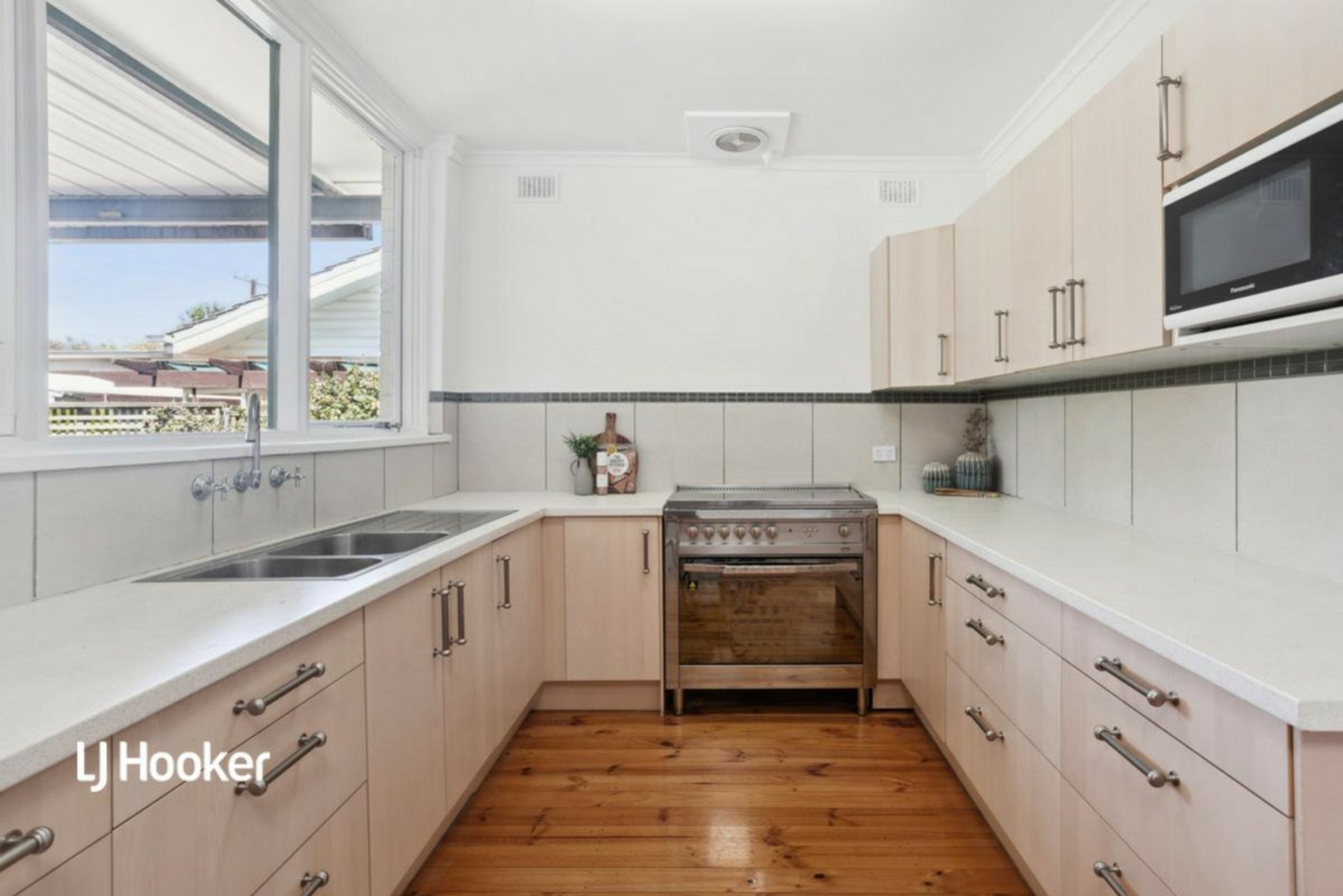 38 Jacaranda Drive, SALISBURY EAST
