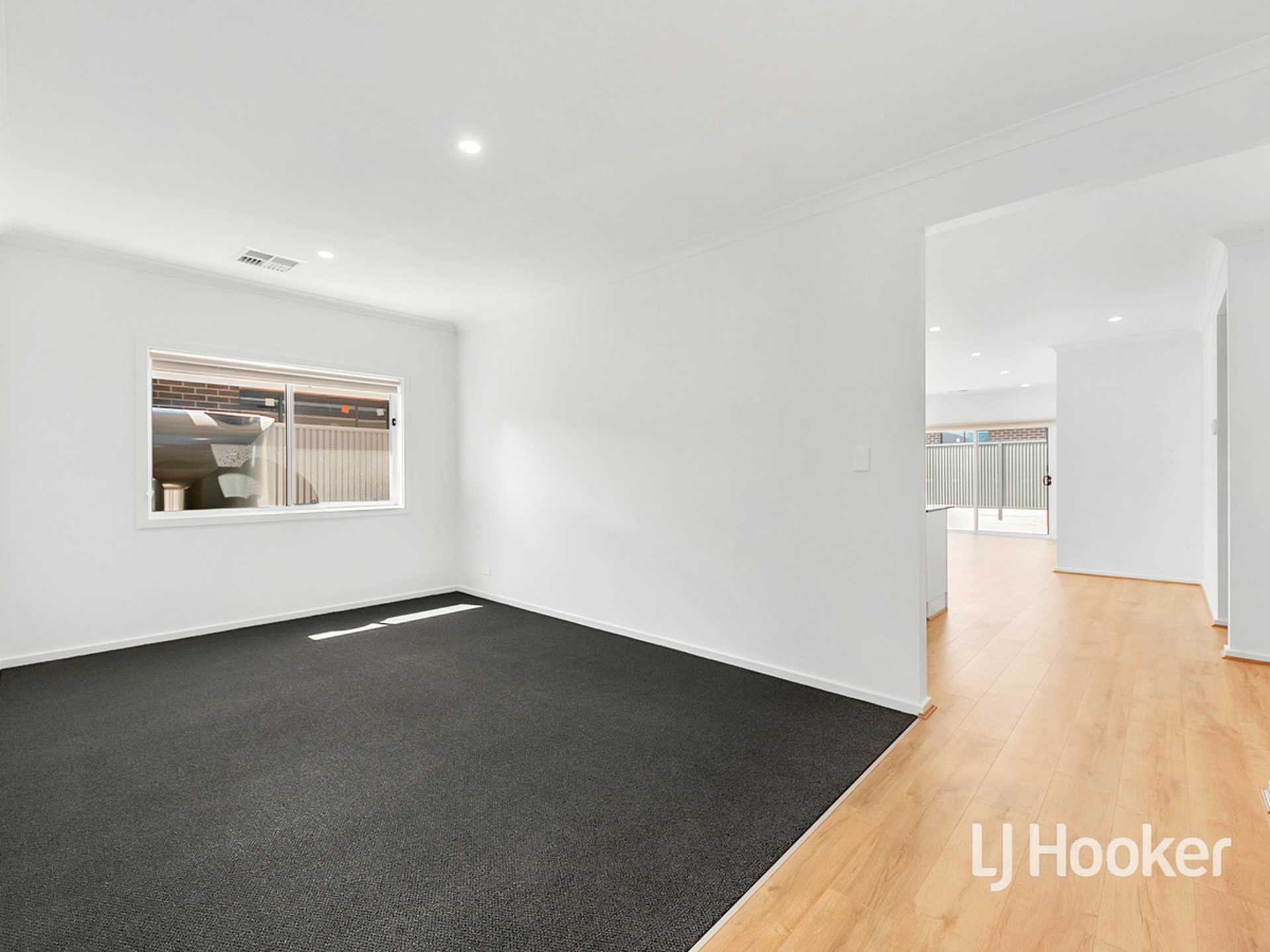 31 Kingfisher Drive, RIVERLEA PARK