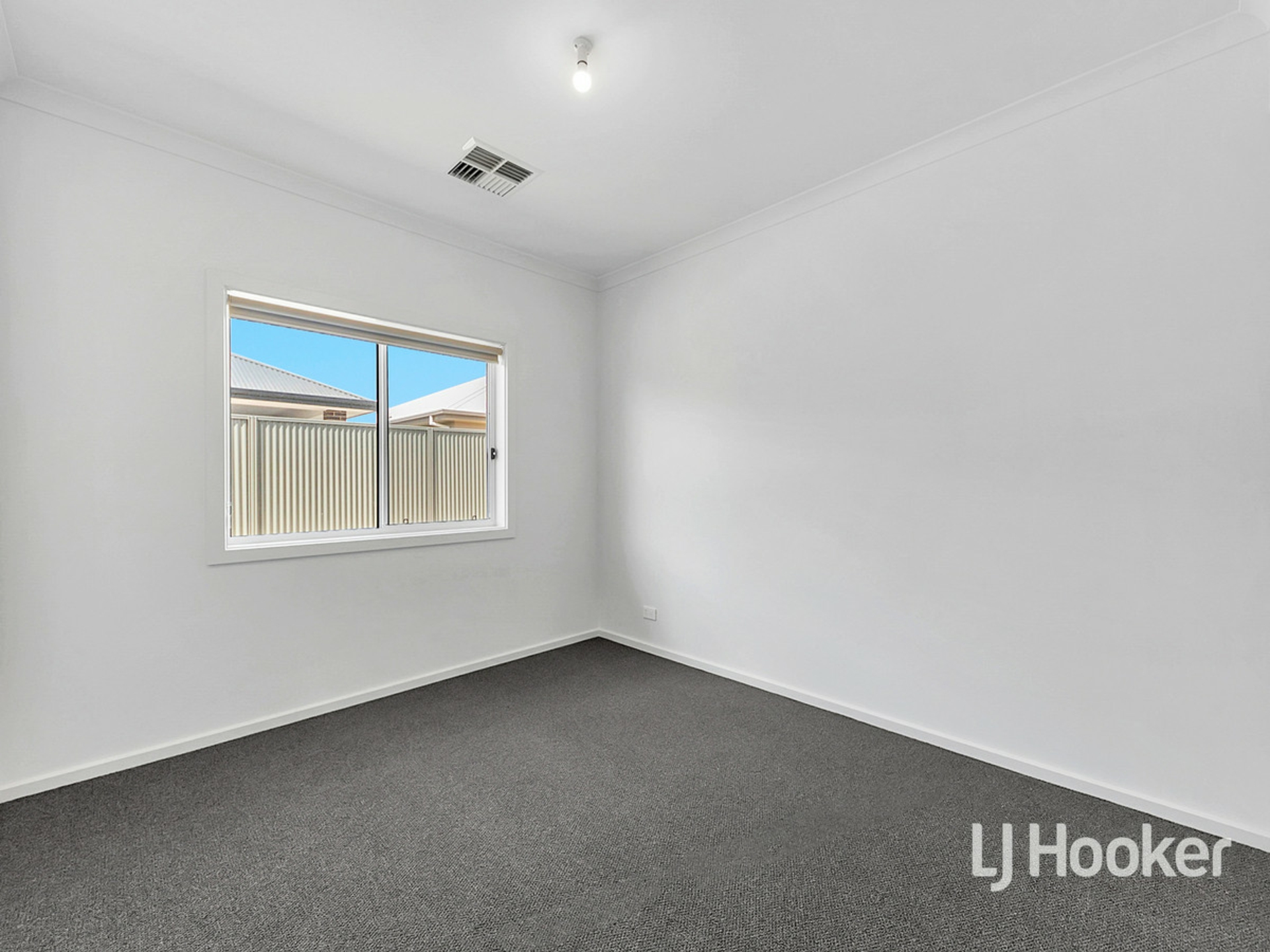 31 Kingfisher Drive, RIVERLEA PARK