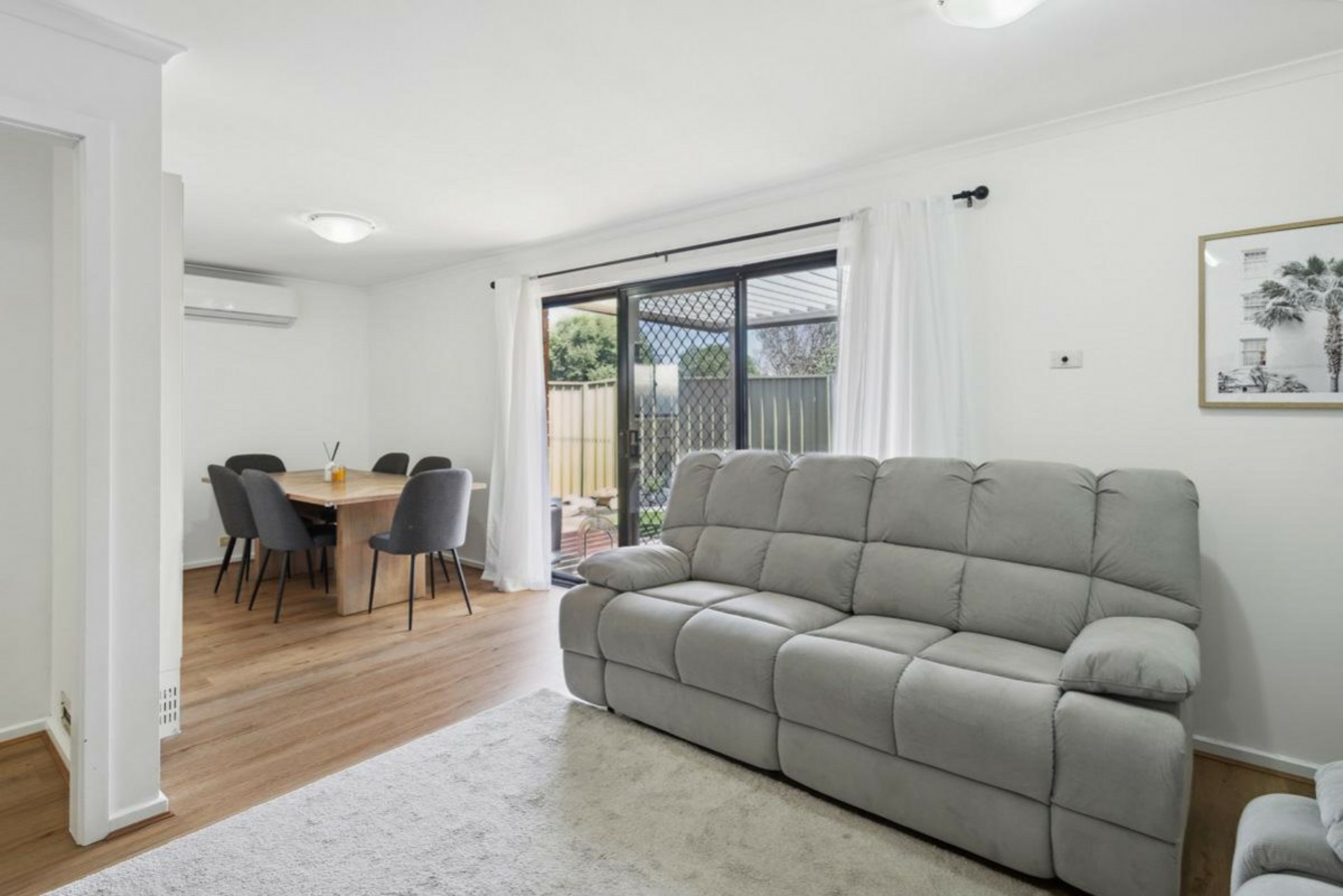 15 Debenham Court, GREENWITH