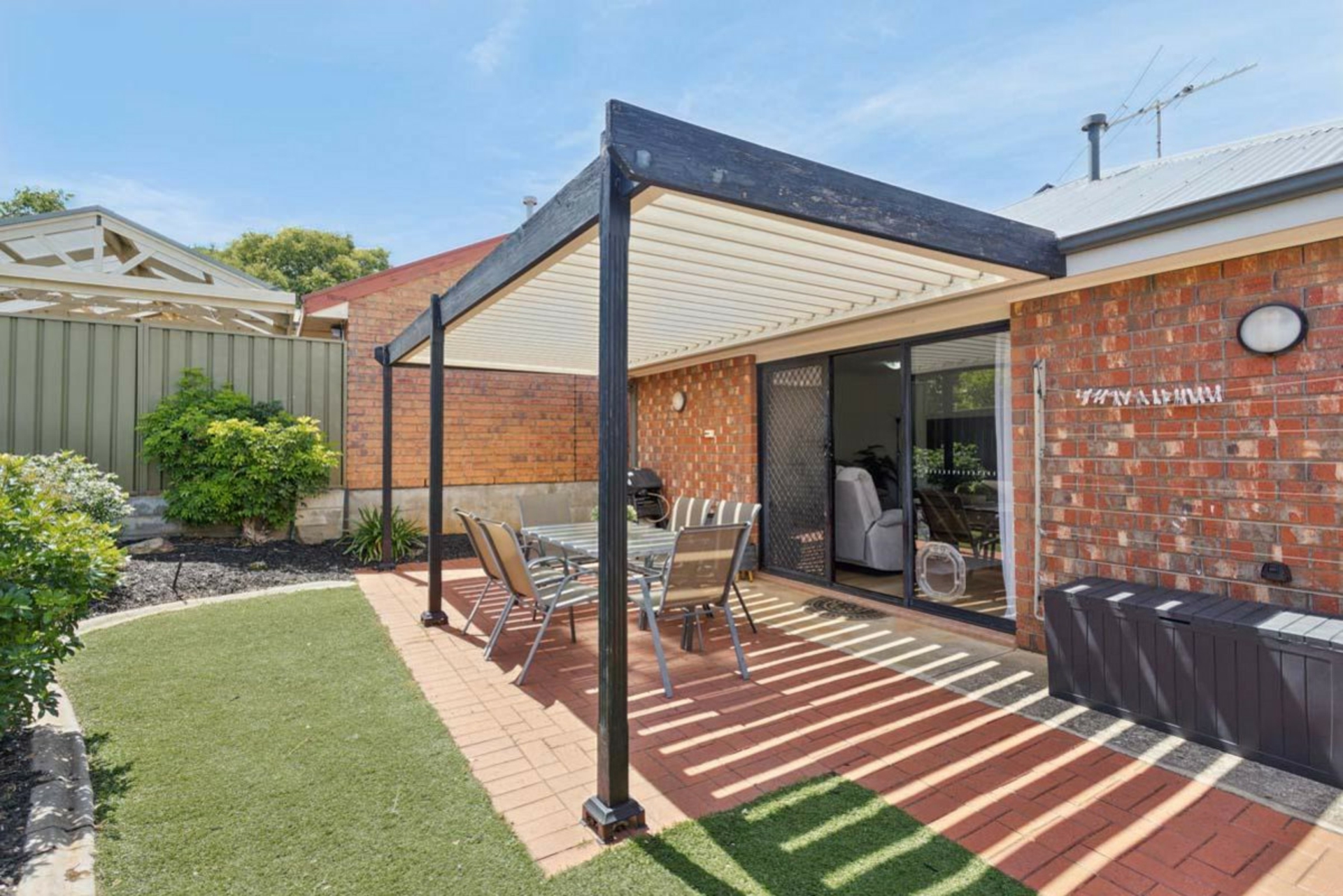 15 Debenham Court, GREENWITH