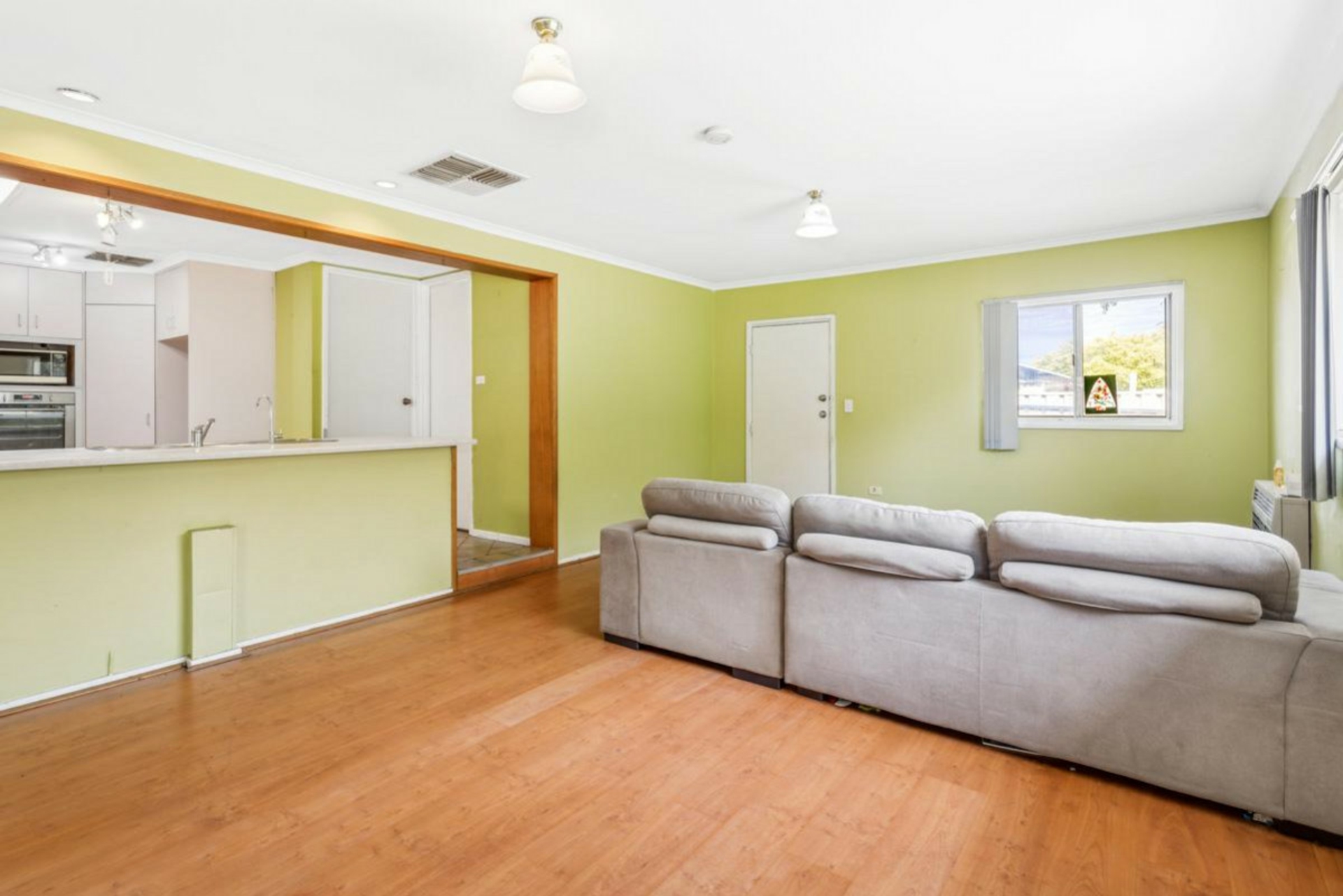 312 Grenfell Road, SURREY DOWNS