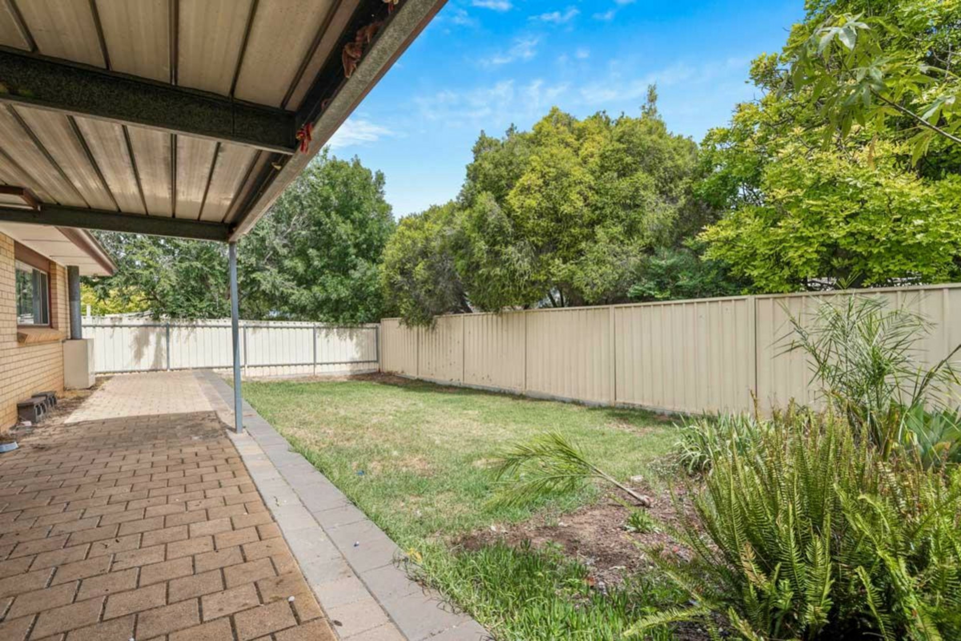 312 Grenfell Road, SURREY DOWNS