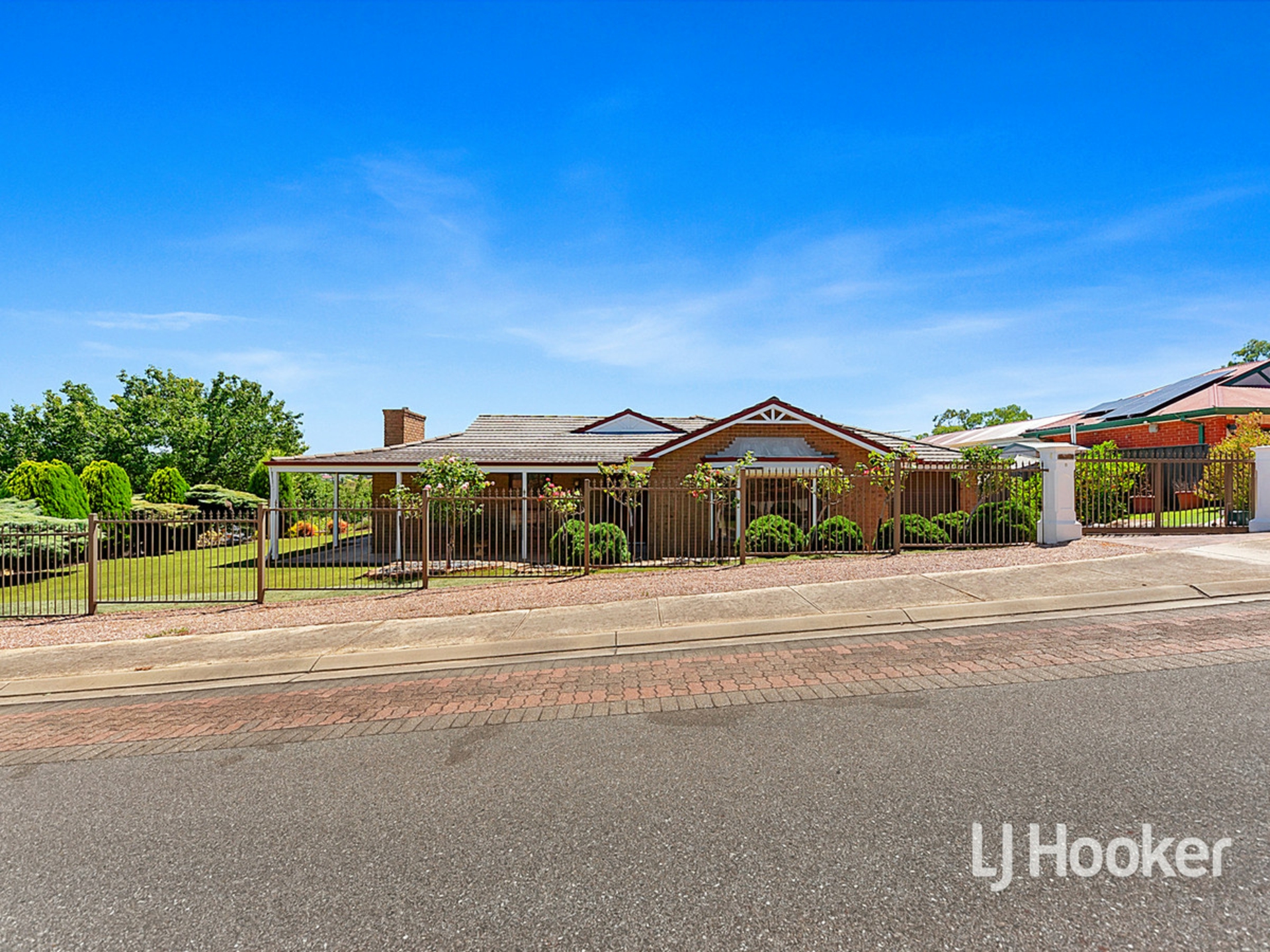 8 Tangelo Court, GOLDEN GROVE