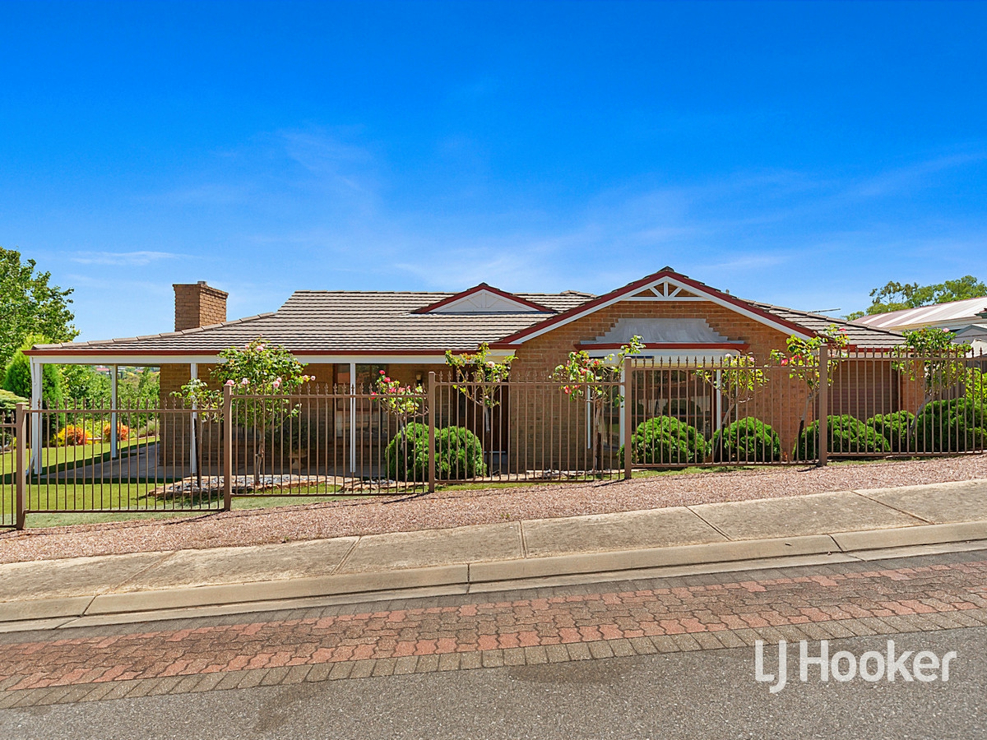 8 Tangelo Court, GOLDEN GROVE