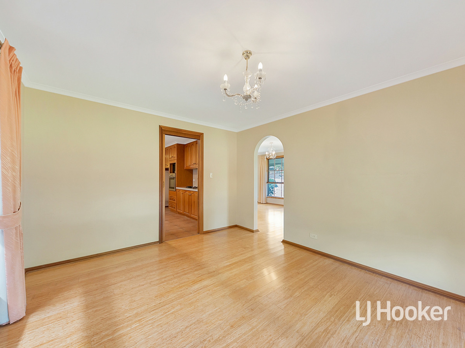 8 Tangelo Court, GOLDEN GROVE