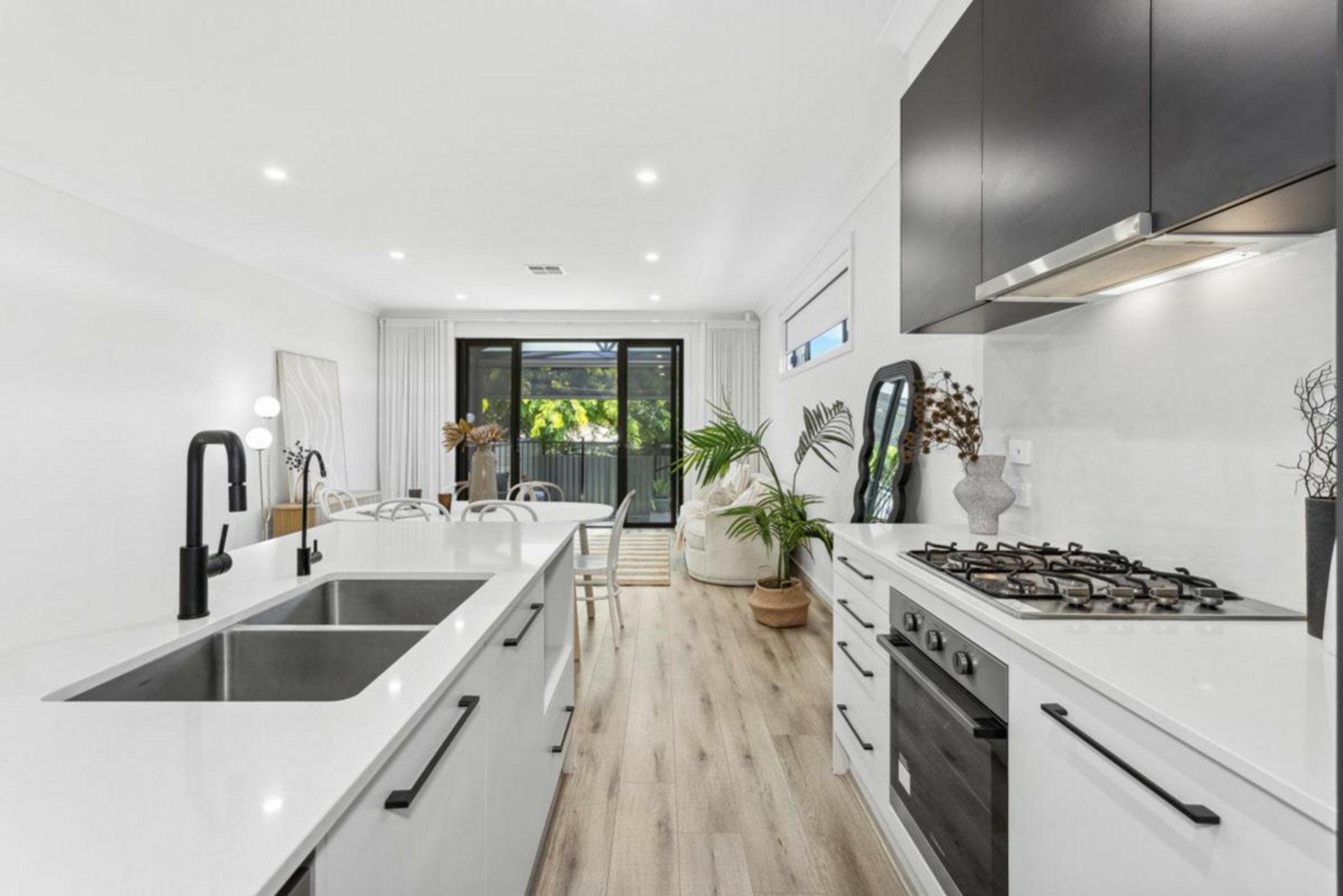 9 Valley View Drive, HIGHBURY