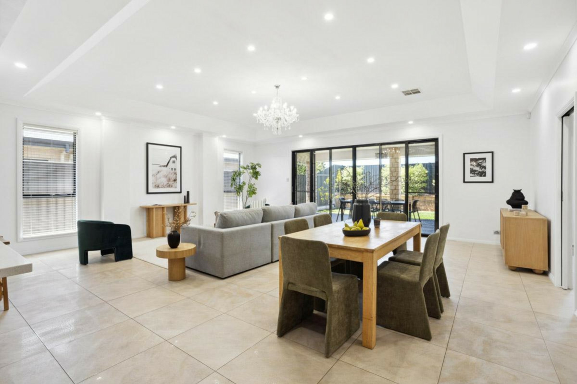 25 Nelson Crescent, MAWSON LAKES