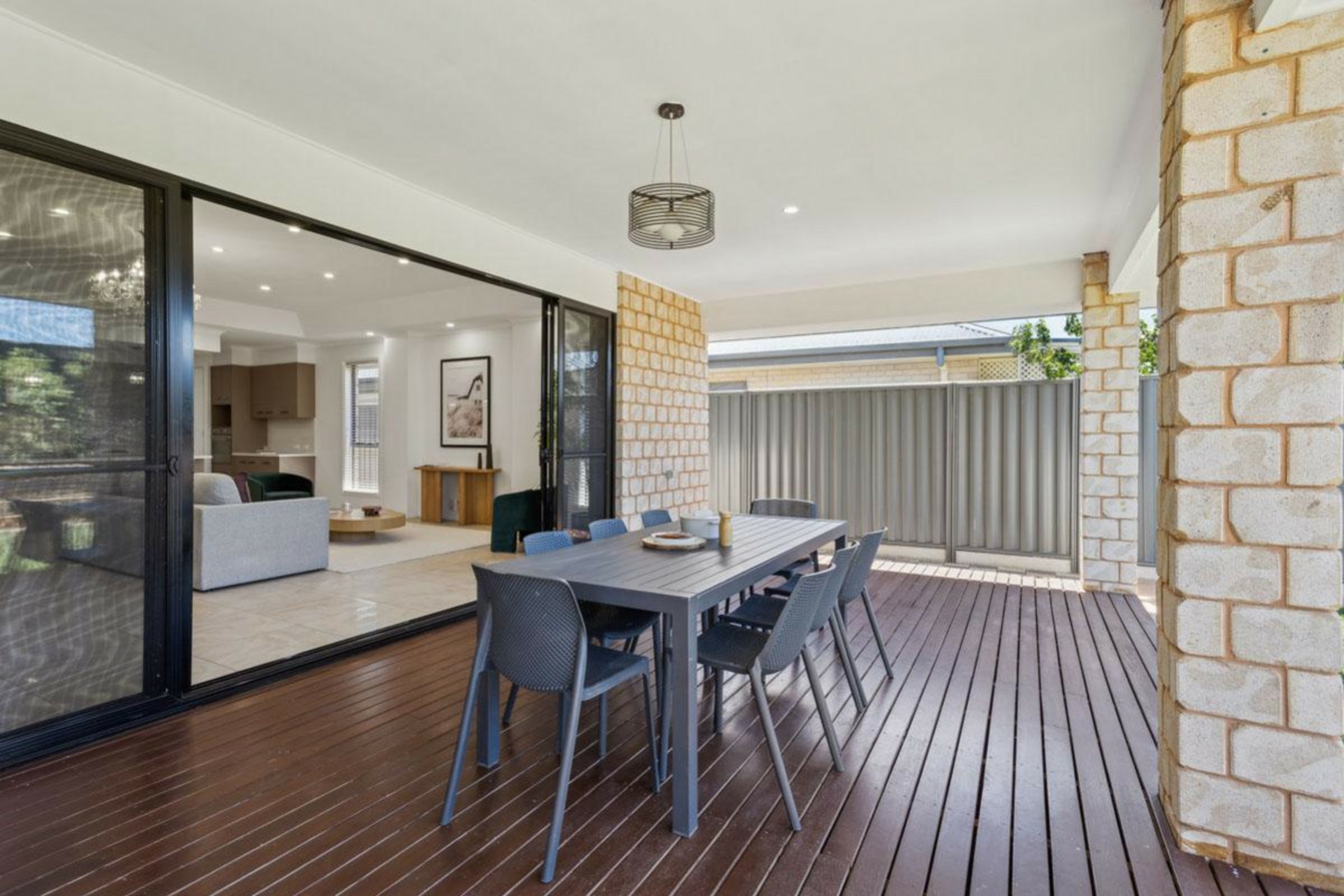 25 Nelson Crescent, MAWSON LAKES